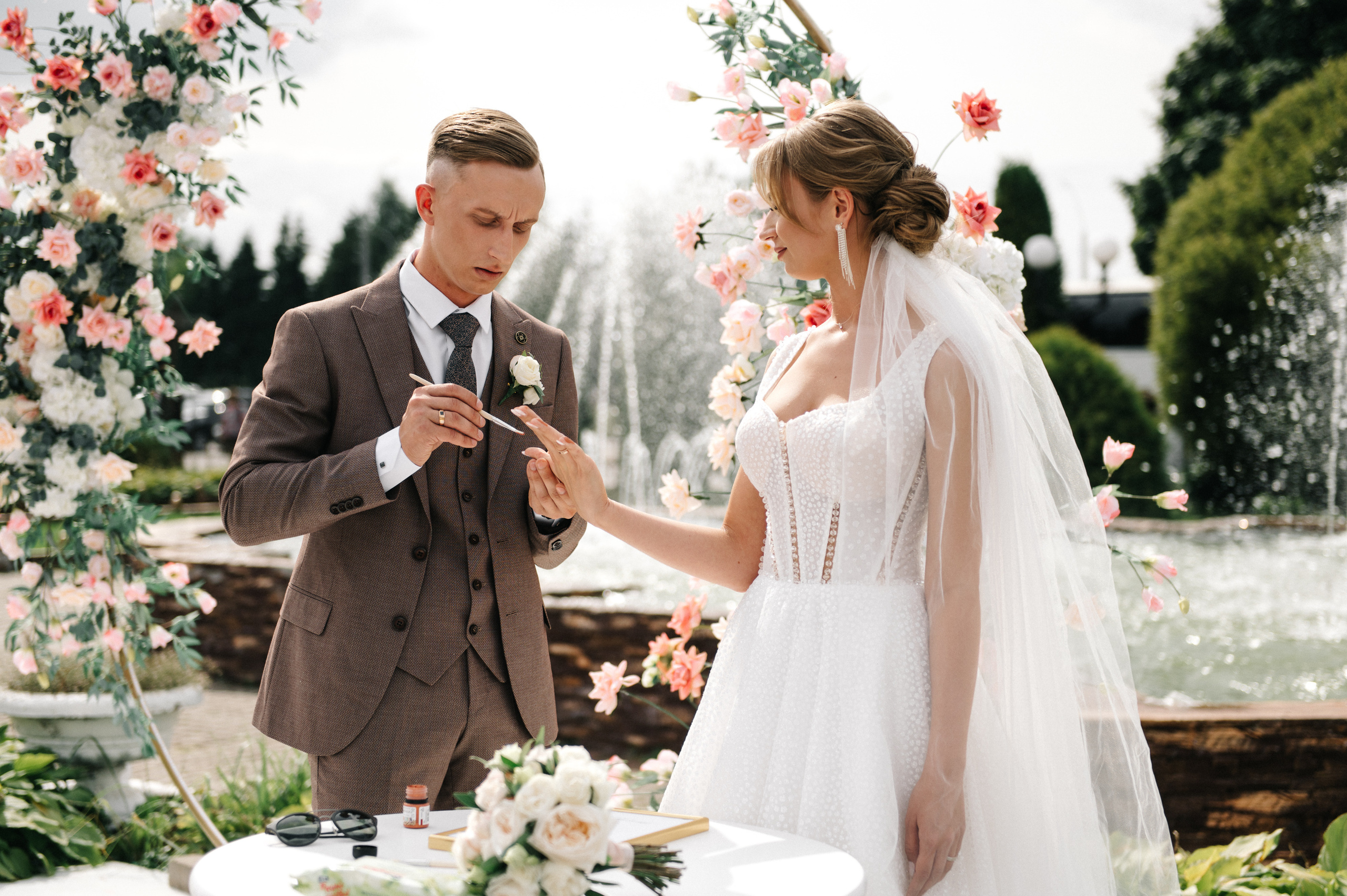 Саша и Даша. Свадебный фотограф Минск