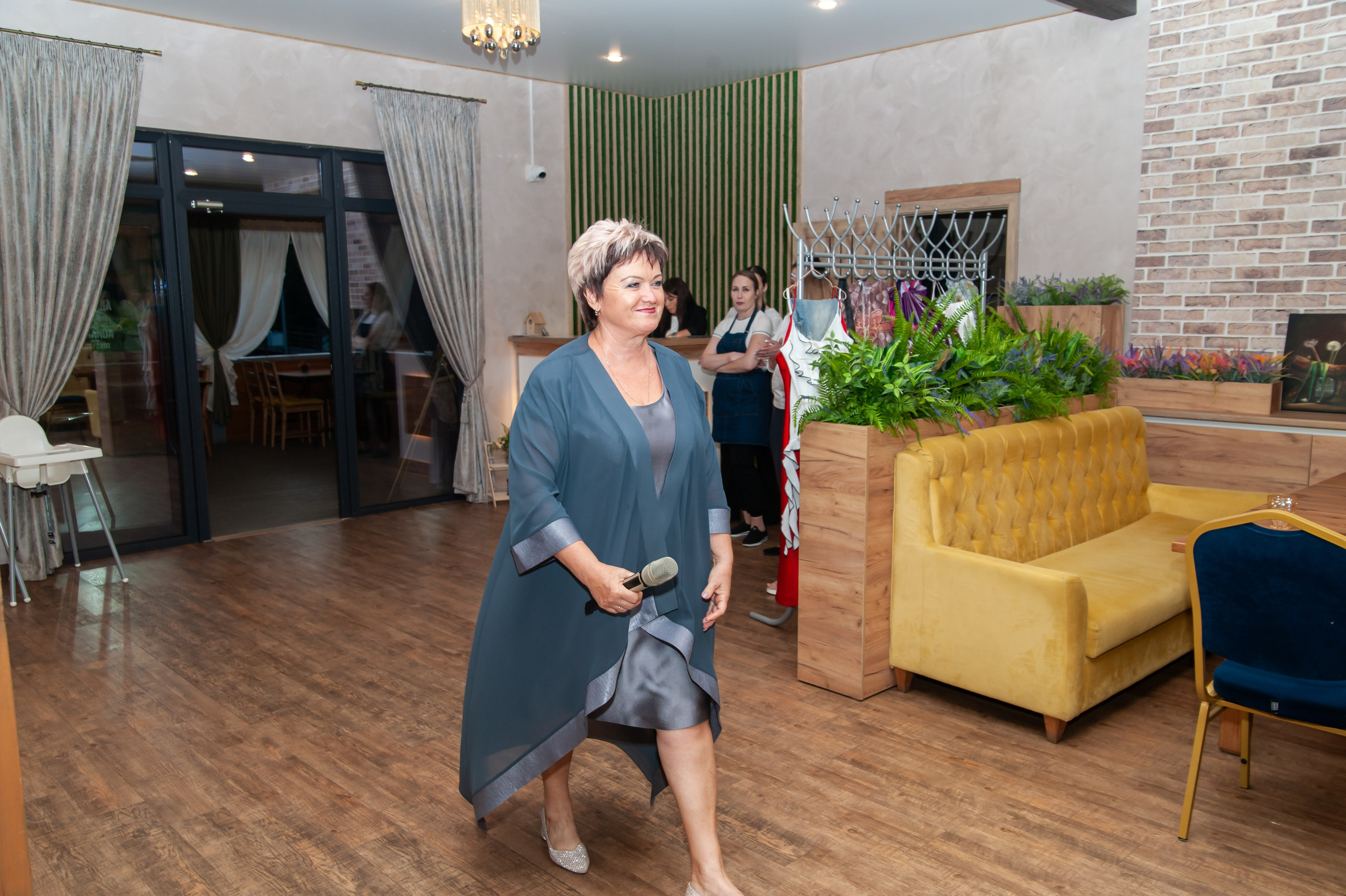 Выпускной МАОУ СОШ № 17 им. Эдуарда Есаяна. Свадебный и семейный фотограф Денис Лукьянов в Краснодаре, Краснодарском крае и Республике Крым