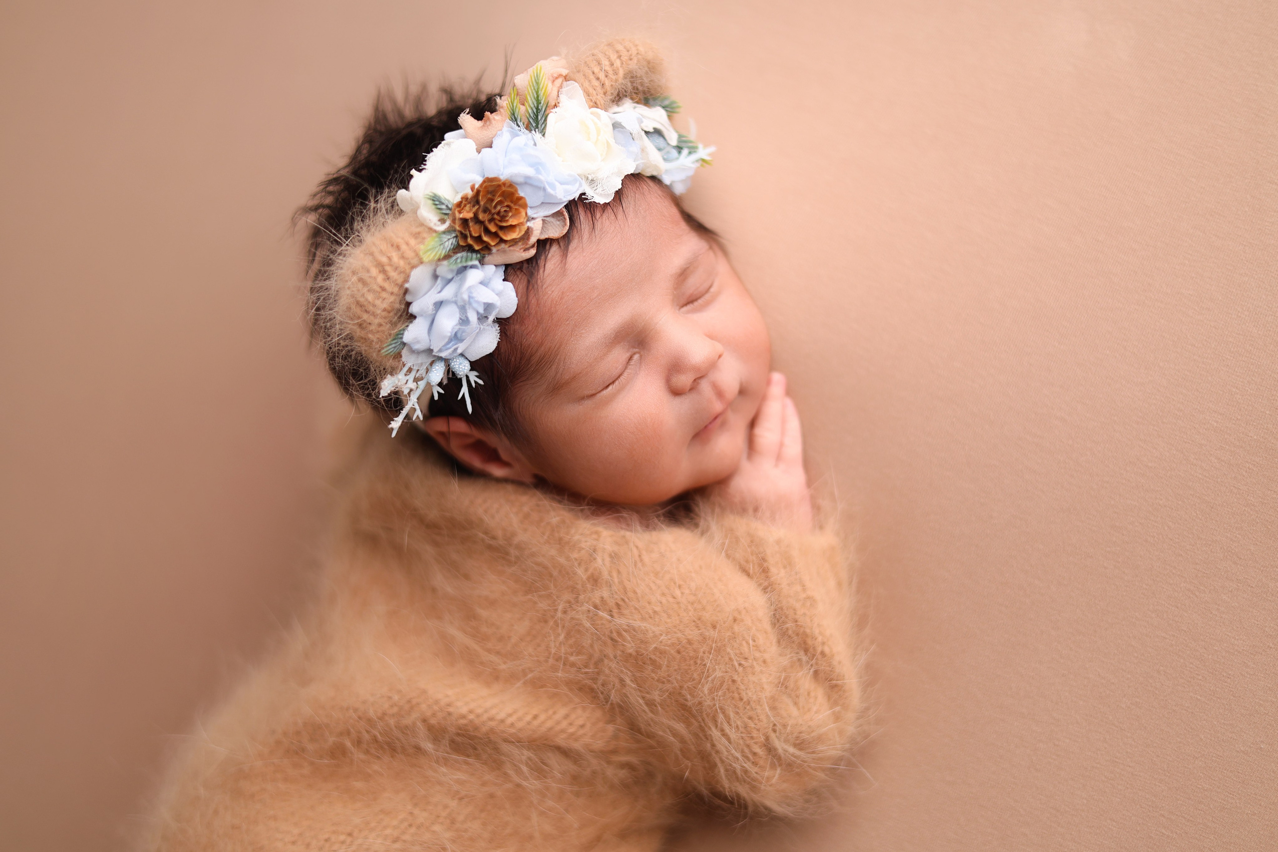 Ньюборн съемка Адель, оптимальный пакет. Фотограф новорожденных Москва. Ньюборн фотограф Москва