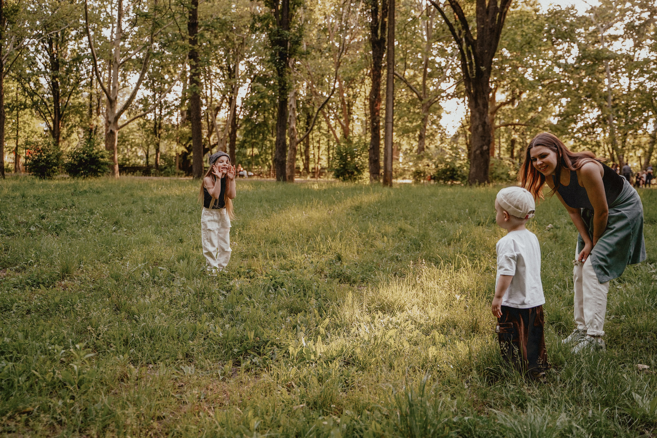 Семейная фотосессия со скейтом и самокатом. Семейный и женский фотограф в Краснодаре Анастасия Приймак