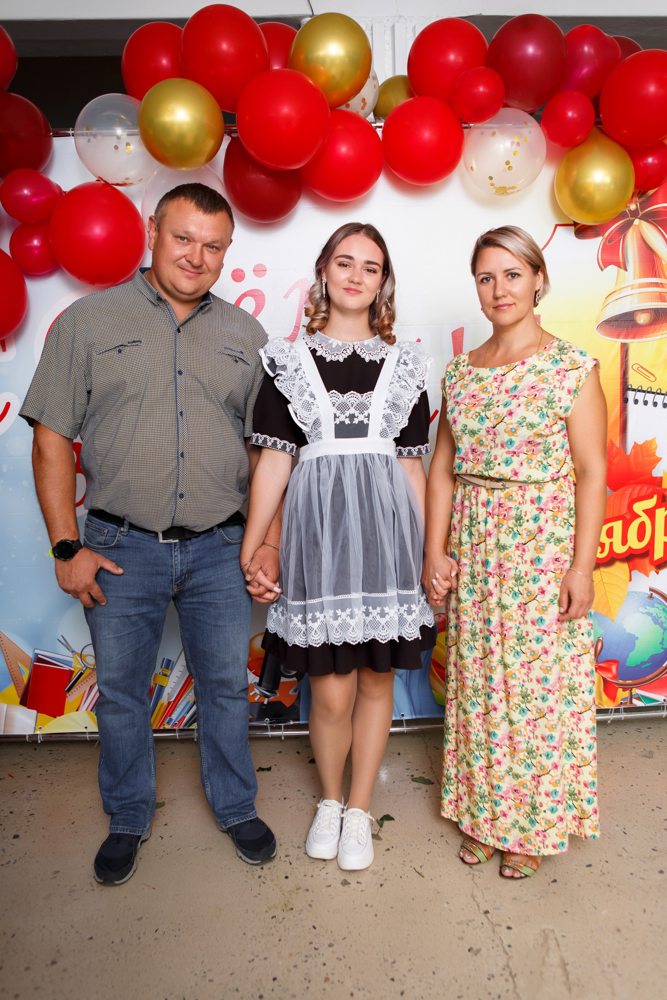 1 СЕНТЯБРЯ 2024 ГОДА — 9 ШКОЛА — ФОТОСЕССИЯ С РОДИТЕЛЯМИ. Профессиональный фотограф в Мценске и Орловской области