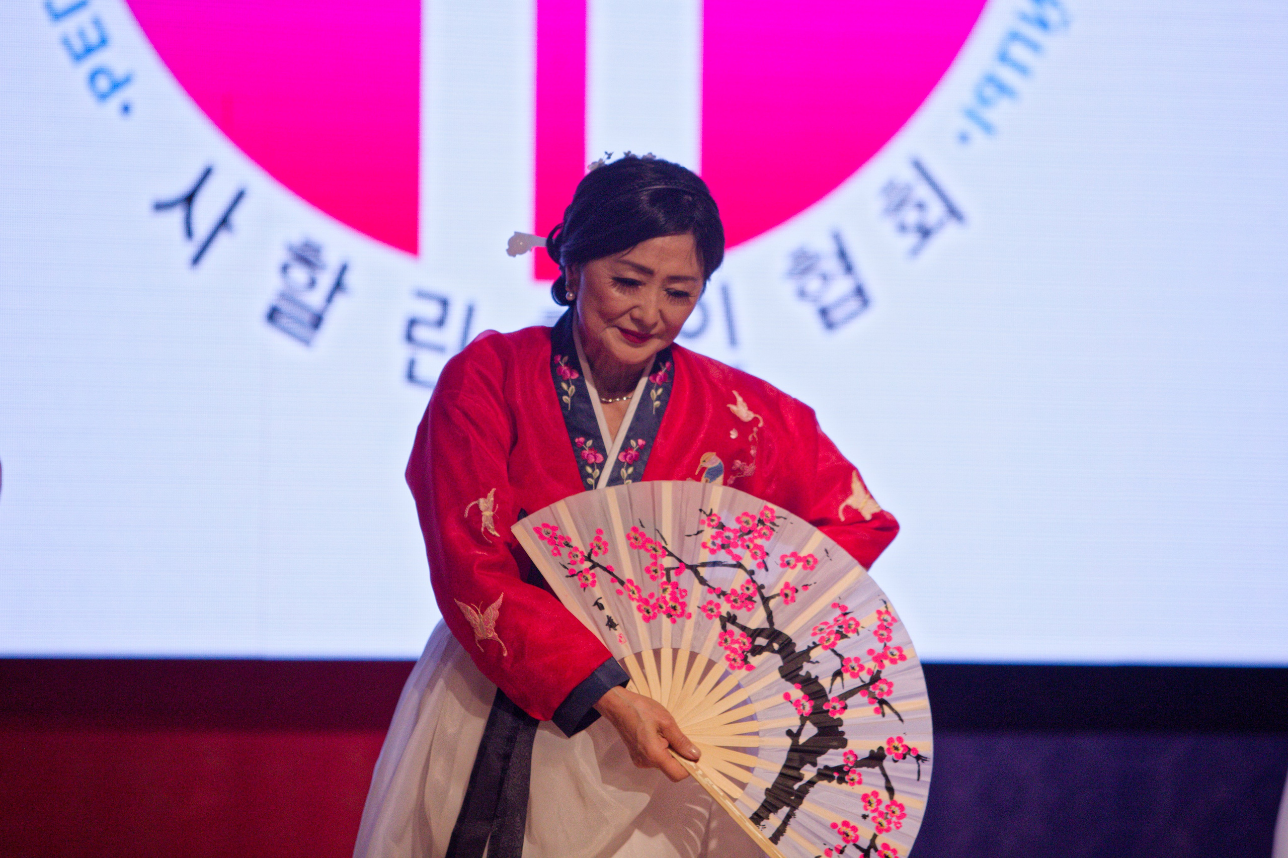 Новый Год по лунному календарю. Кутузов Евгений Фотограф в Южно-Сахалинске