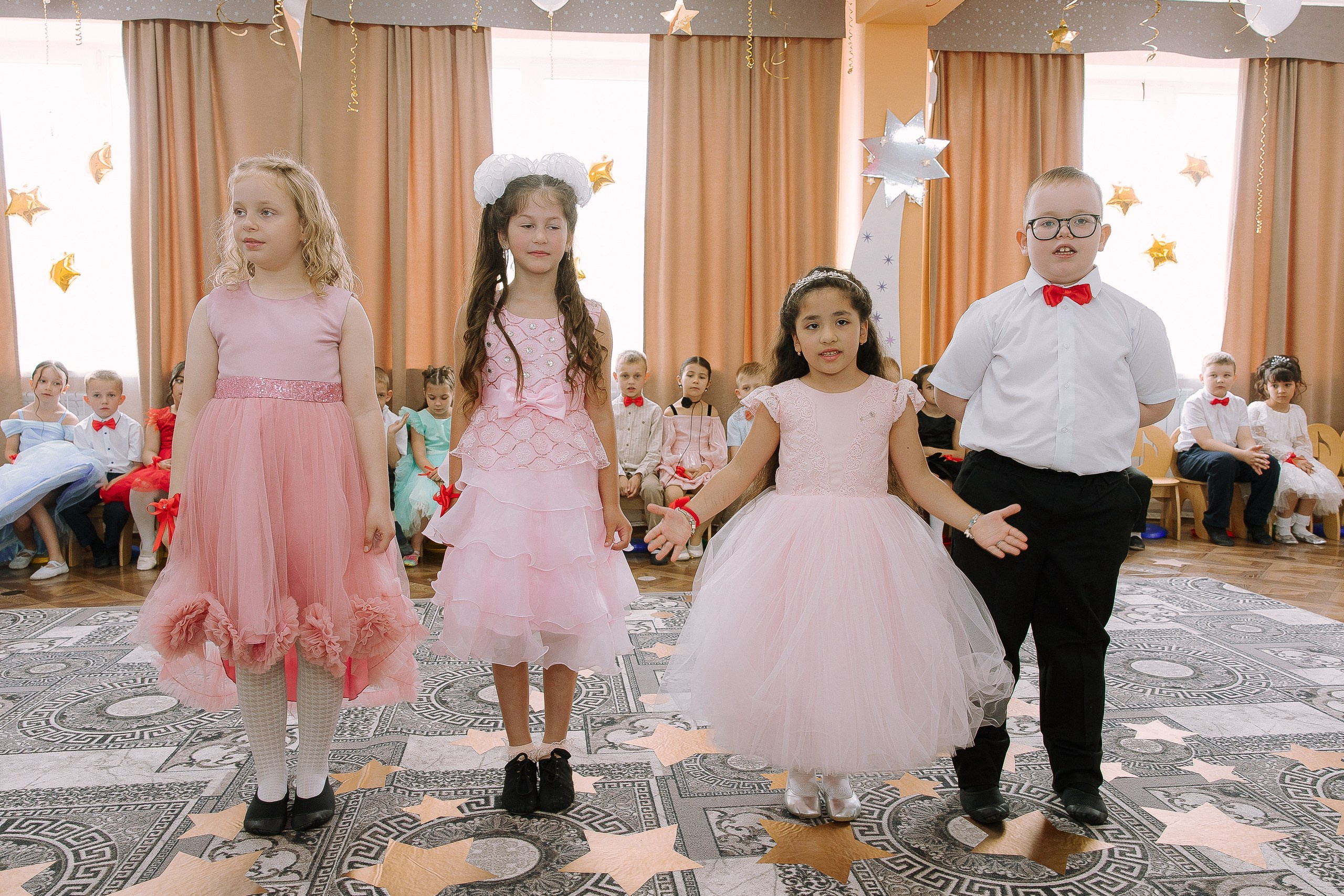 Выпускной в ДС 26. Выпускные альбомы Натальи Бутко: Новороссийск, Анапа, Геленджик