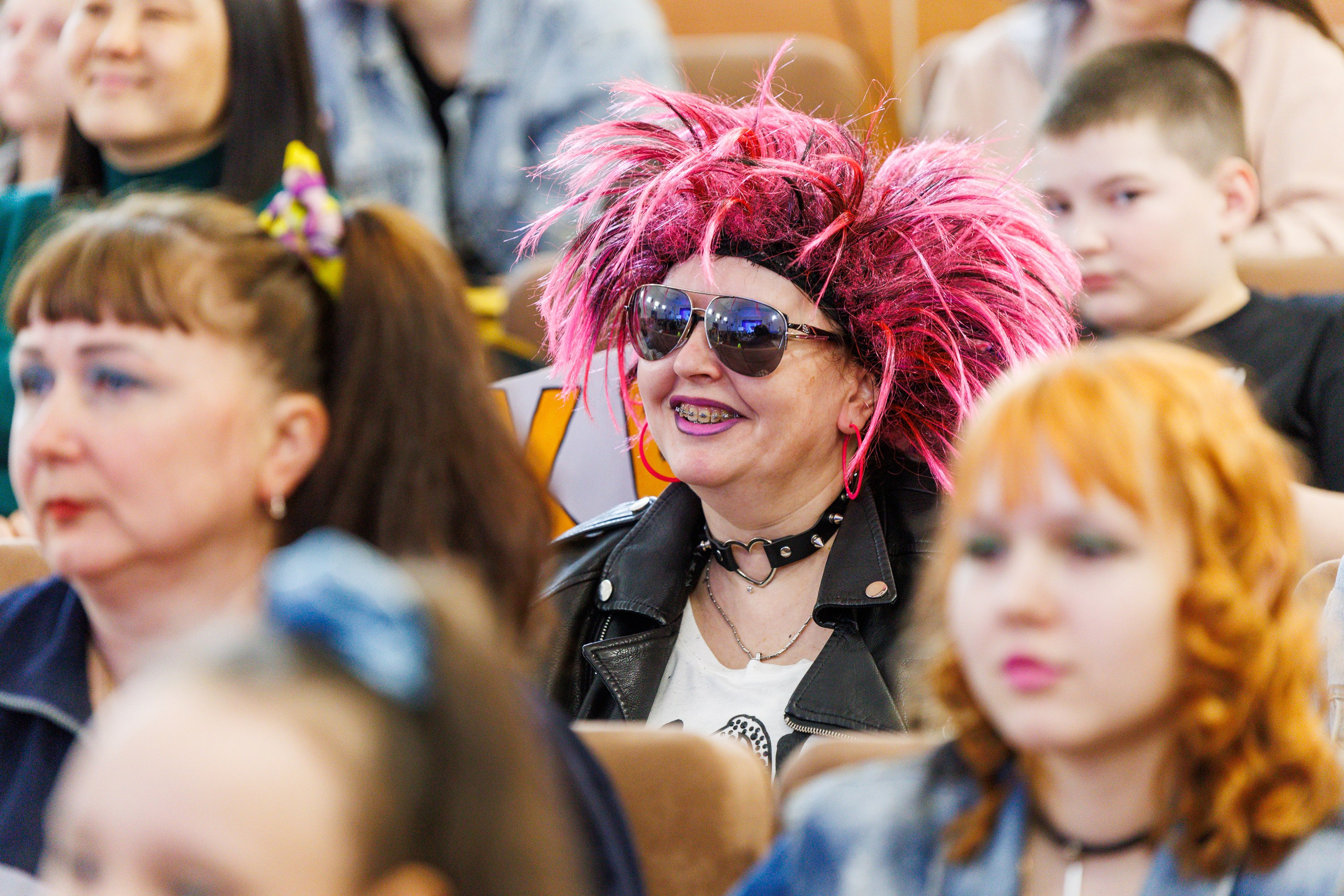 Школьный КВН в Томари. Свадебный, семейный и репортажный фотограф в Южно-Сахалинске Артур Петросян