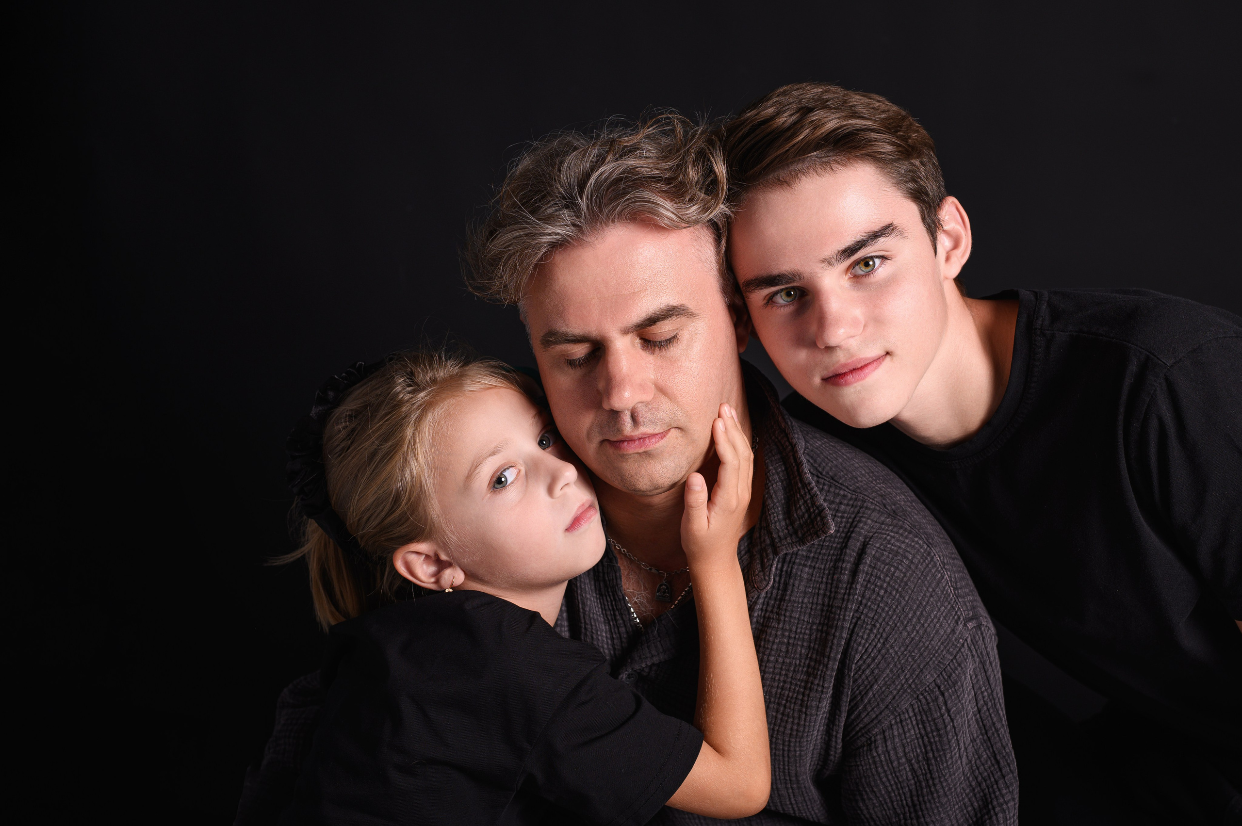 Семейная портретная студийная съемка. НЬЮБОРН ФОТОСЕССИИ, БЕРЕМЕННОСТЬ, ПОРТРЕТНЫЕ СЕМЕЙНЫЕ ФОТОСЕССИИ  Ногинск Москва ОЛЬГА ВОГЕЛЬ