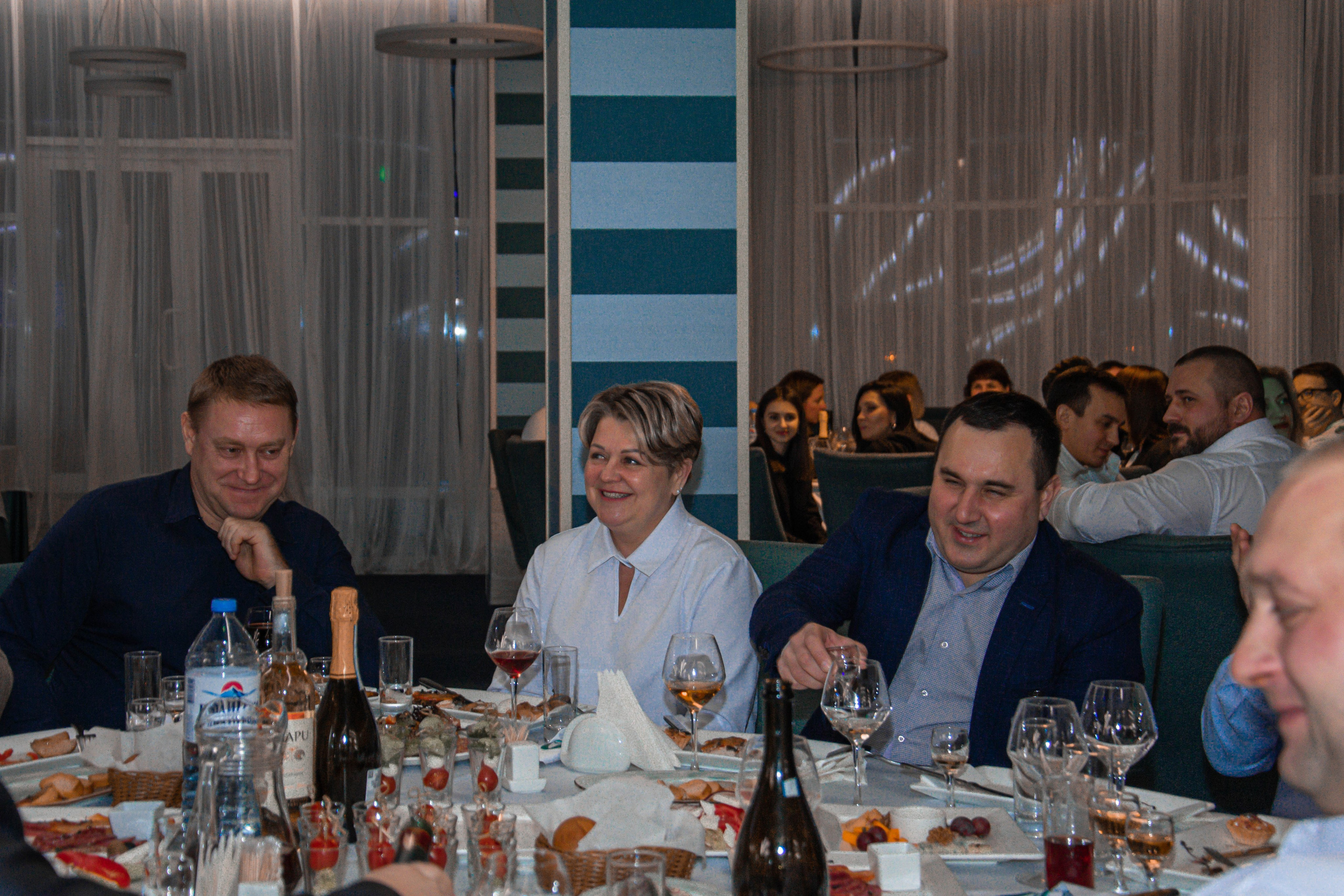 Корпоратив. Женский фотограф в Людиново и Киров