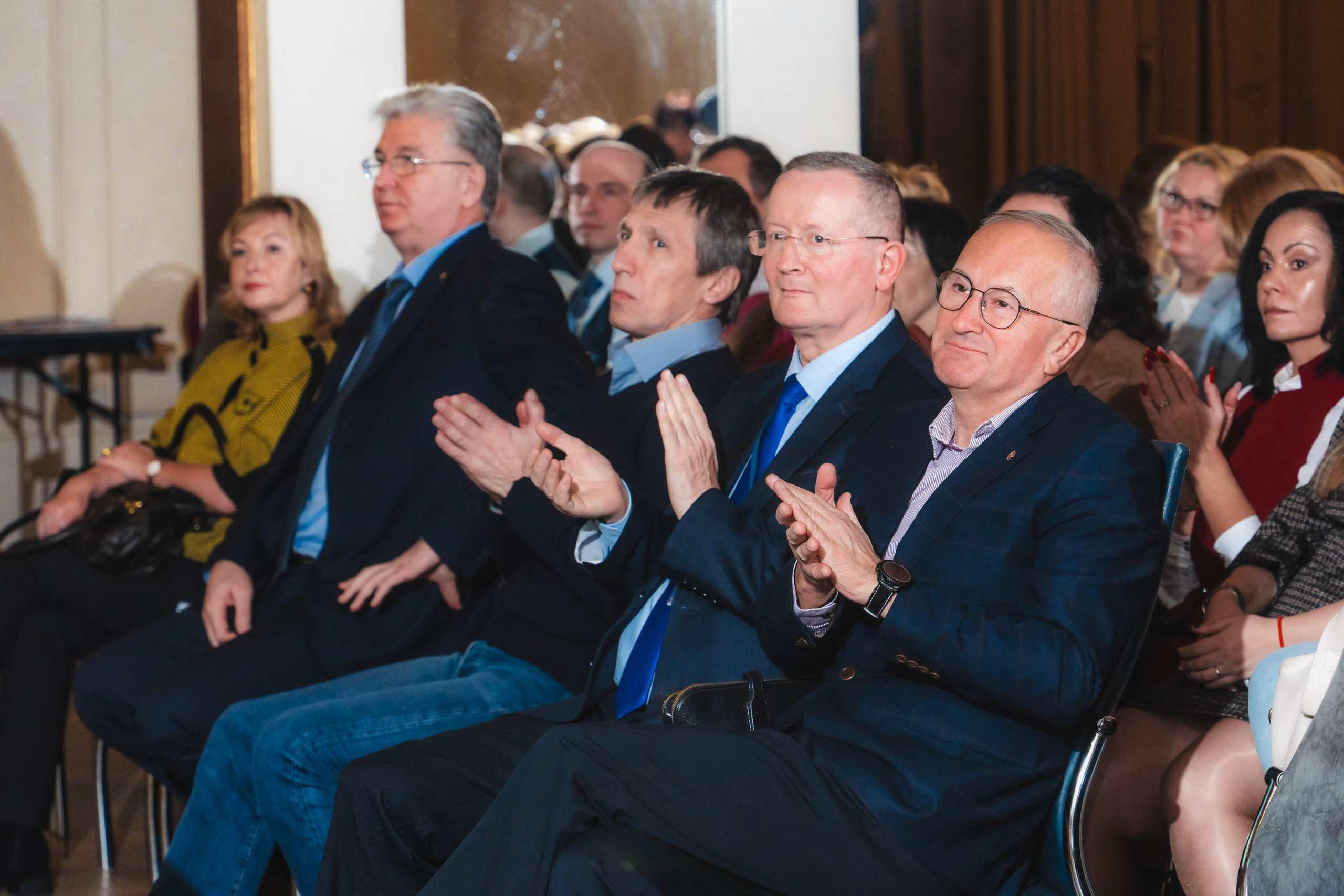 «Итака» — 32!. Свадебный и семейный фотограф в Санкт-Петербурге Виктор Голубев