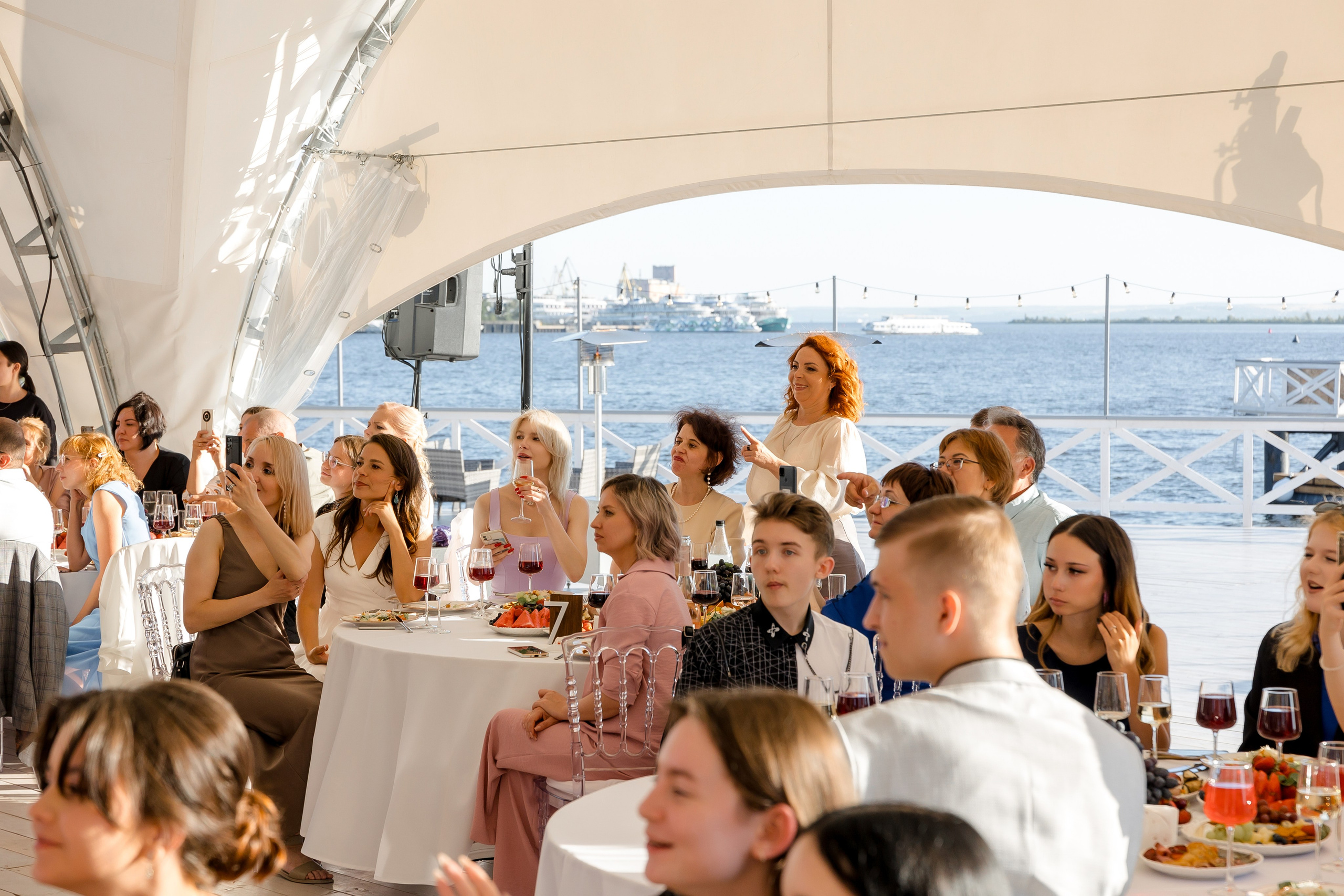 ВЫПУСКНОЙ White Place — Гимназия 52. Свадебный и семейный фотограф Динар Гильмутдинов