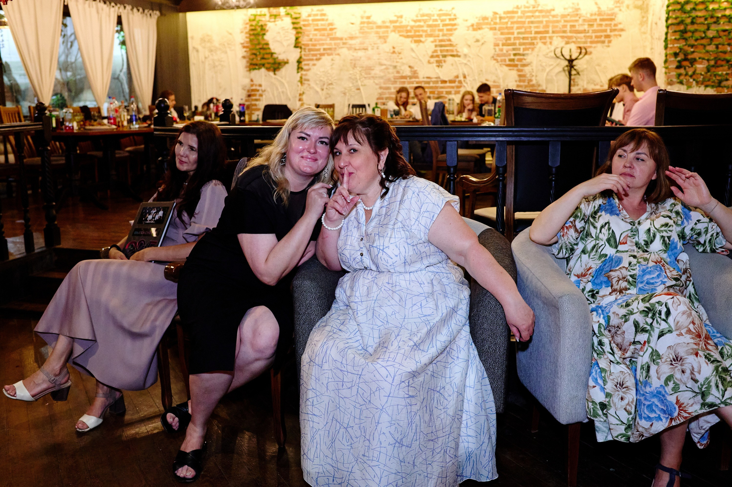 Выпускной 35 Сош. Фотограф Выпускные альбомы Таганрог Сергей Коробченко