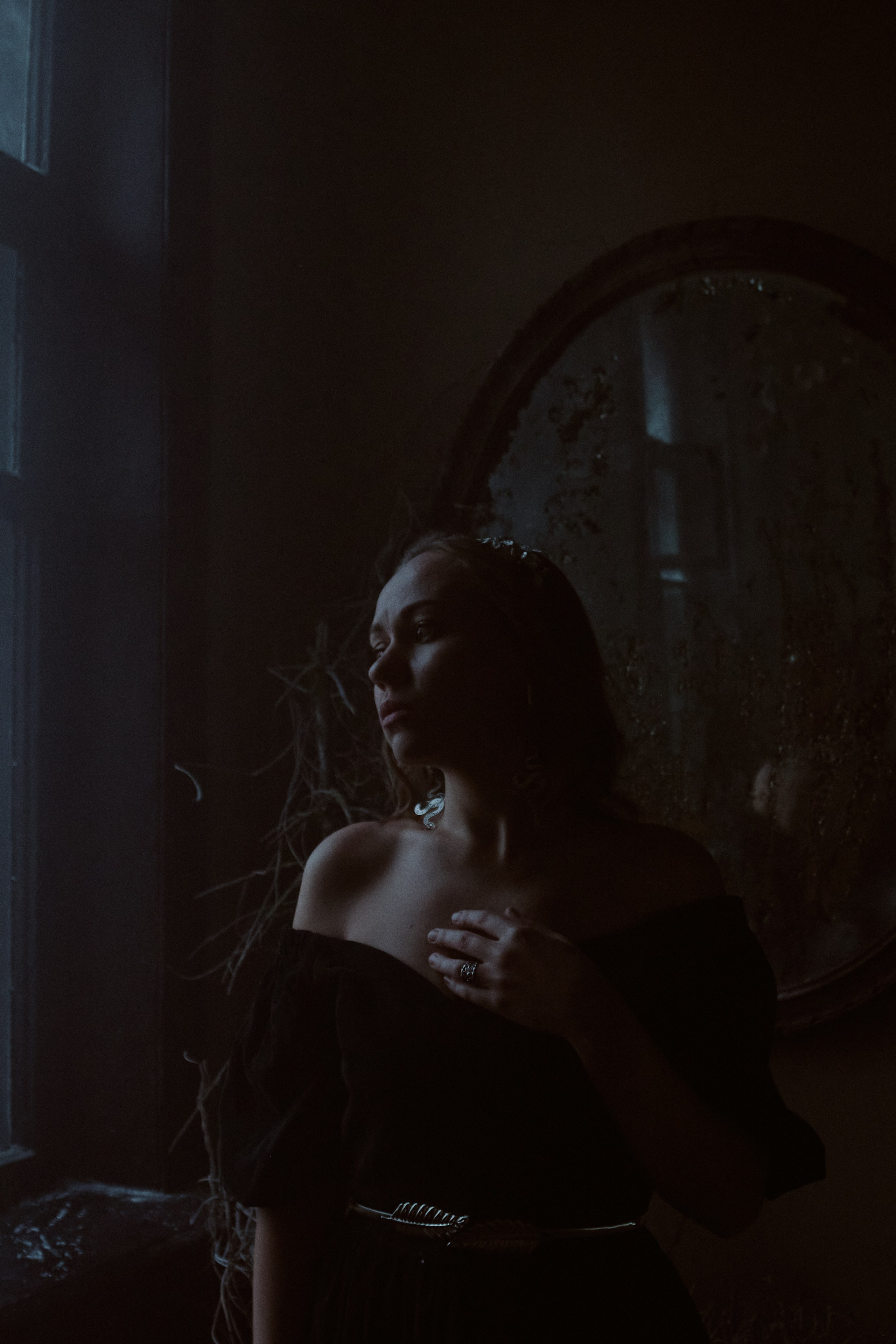 Тень. Фотограф лавстори Москва/МО Приятелева Ангелина