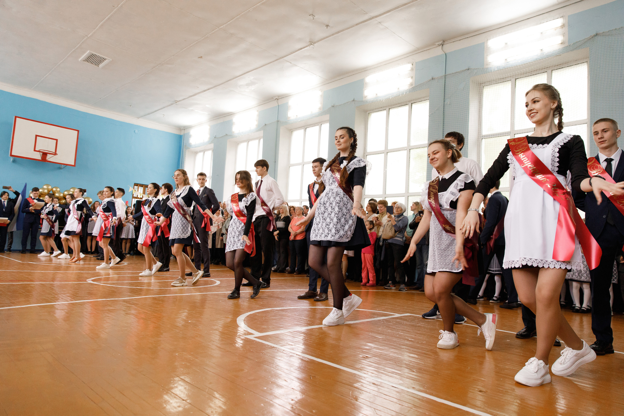 Последний звонок 114шк. Свадебный и семейный фотограф в Уфе Руслан Миргаляов