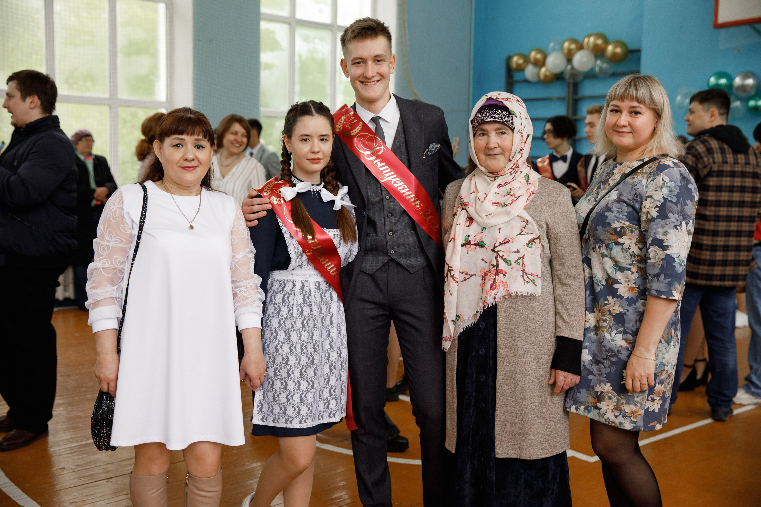 Последний звонок 114шк. Свадебный и семейный фотограф в Уфе Руслан Миргаляов