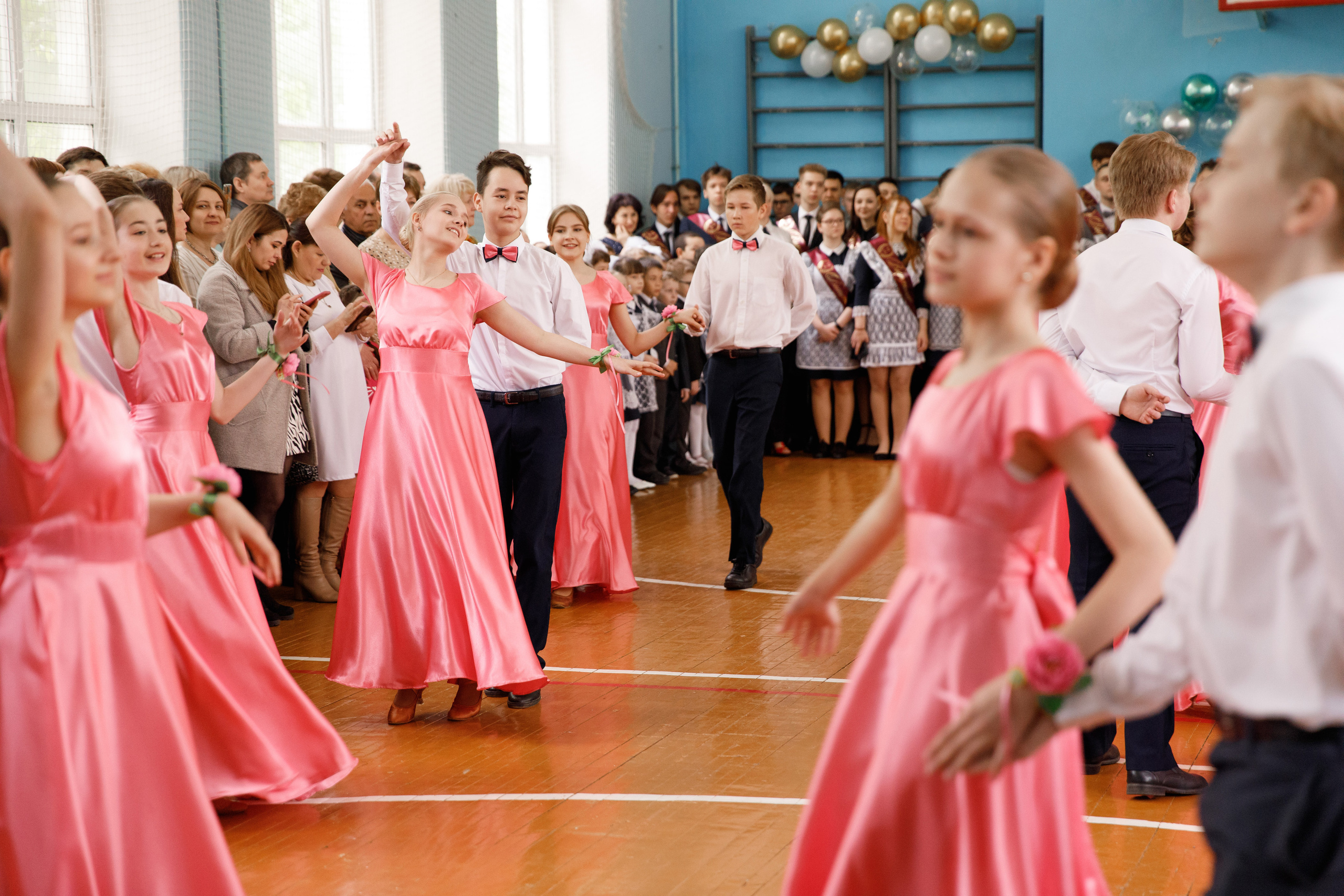 Последний звонок 114шк. Свадебный и семейный фотограф в Уфе Руслан Миргаляов