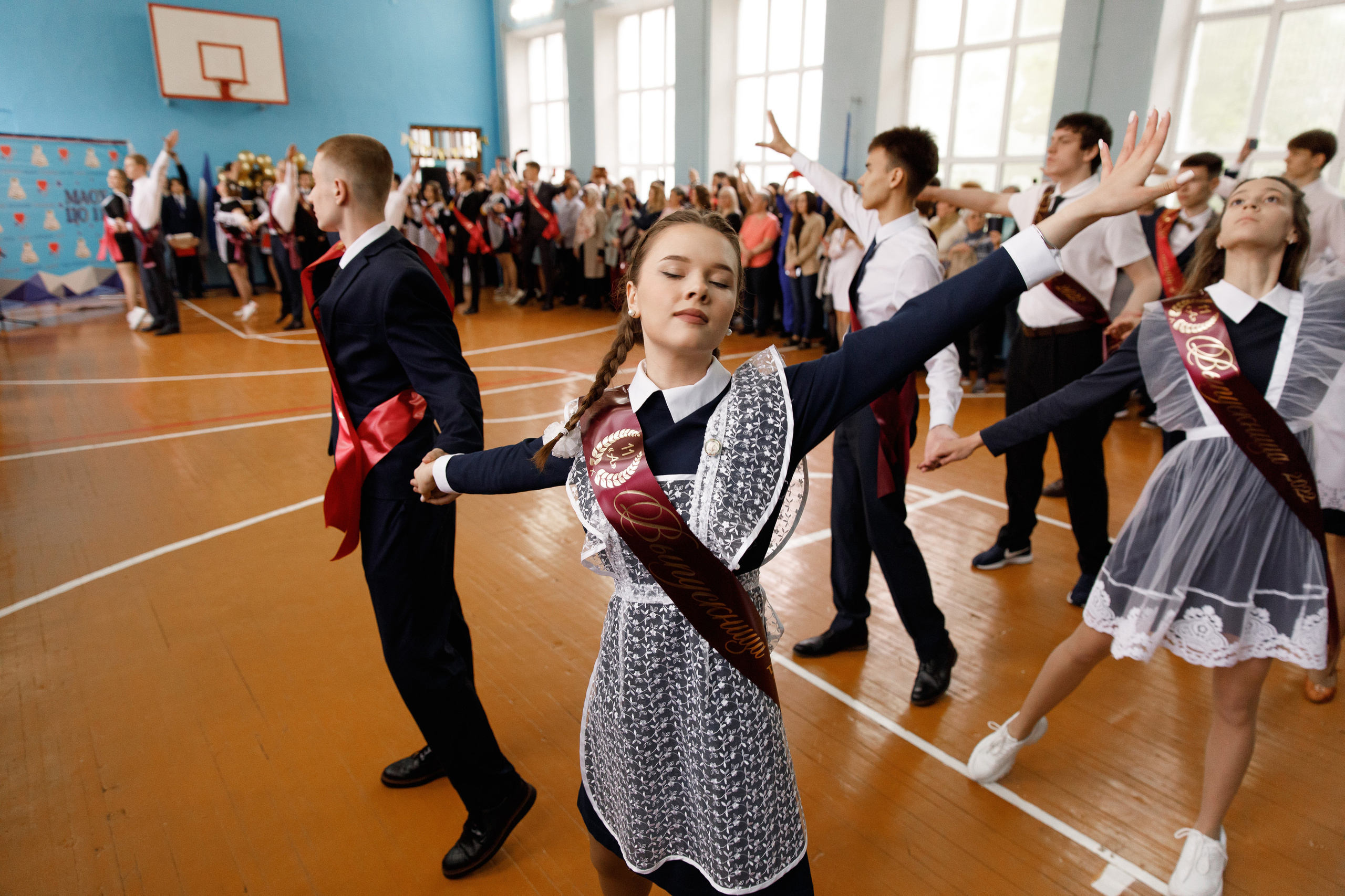 Последний звонок 114шк. Свадебный и семейный фотограф в Уфе Руслан Миргаляов