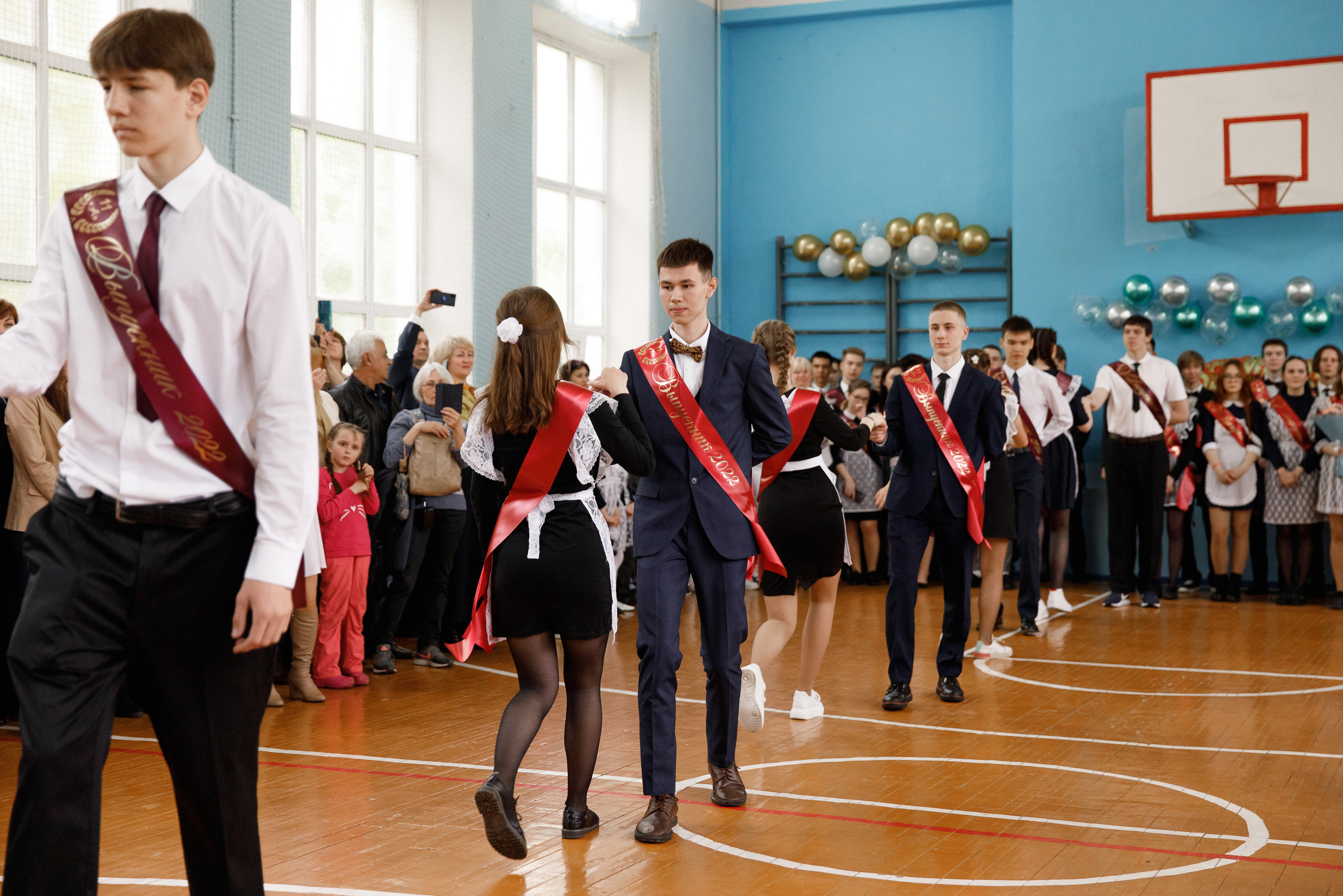 Последний звонок 114шк. Свадебный и семейный фотограф в Уфе Руслан Миргаляов