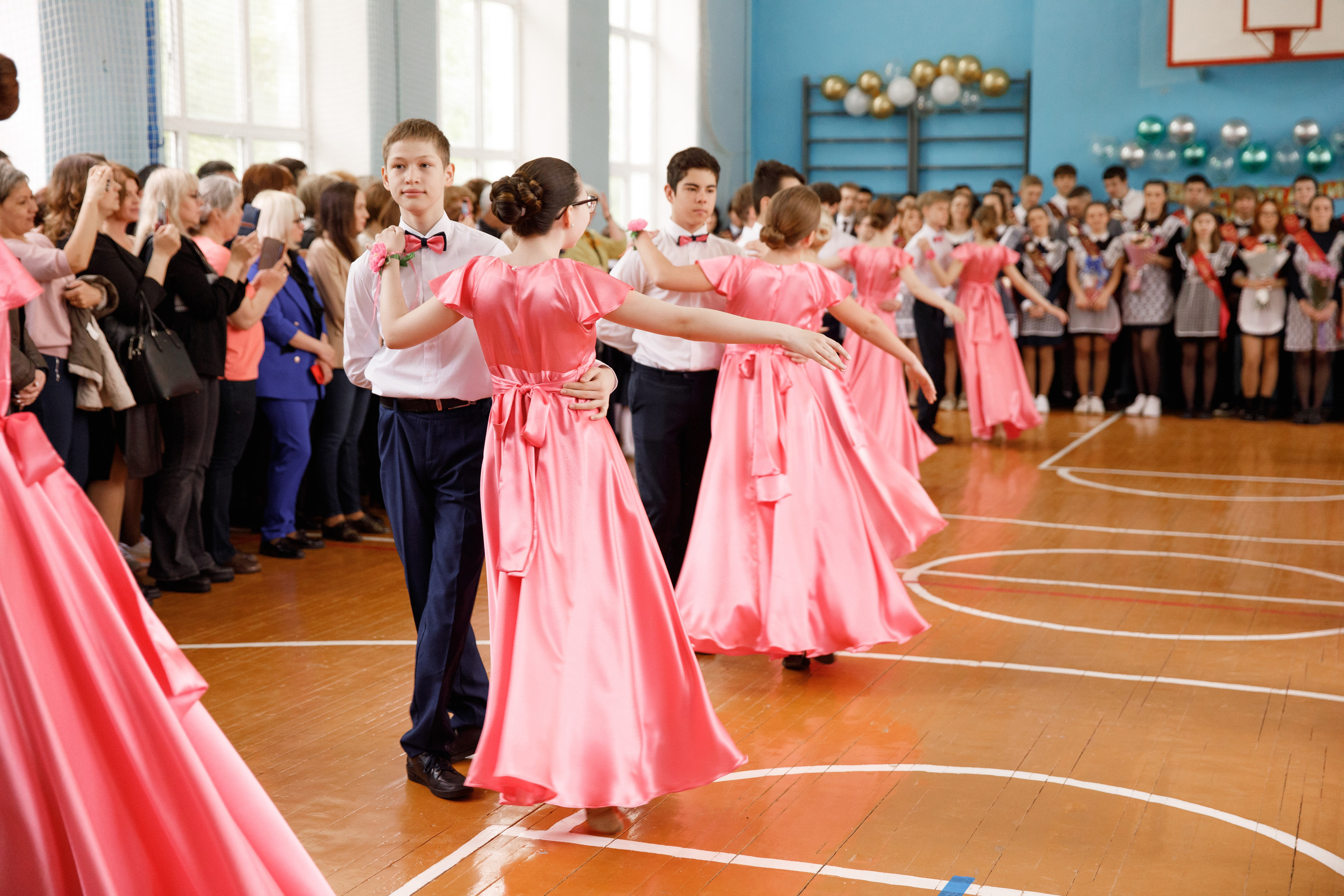 Последний звонок 114шк. Свадебный и семейный фотограф в Уфе Руслан Миргаляов