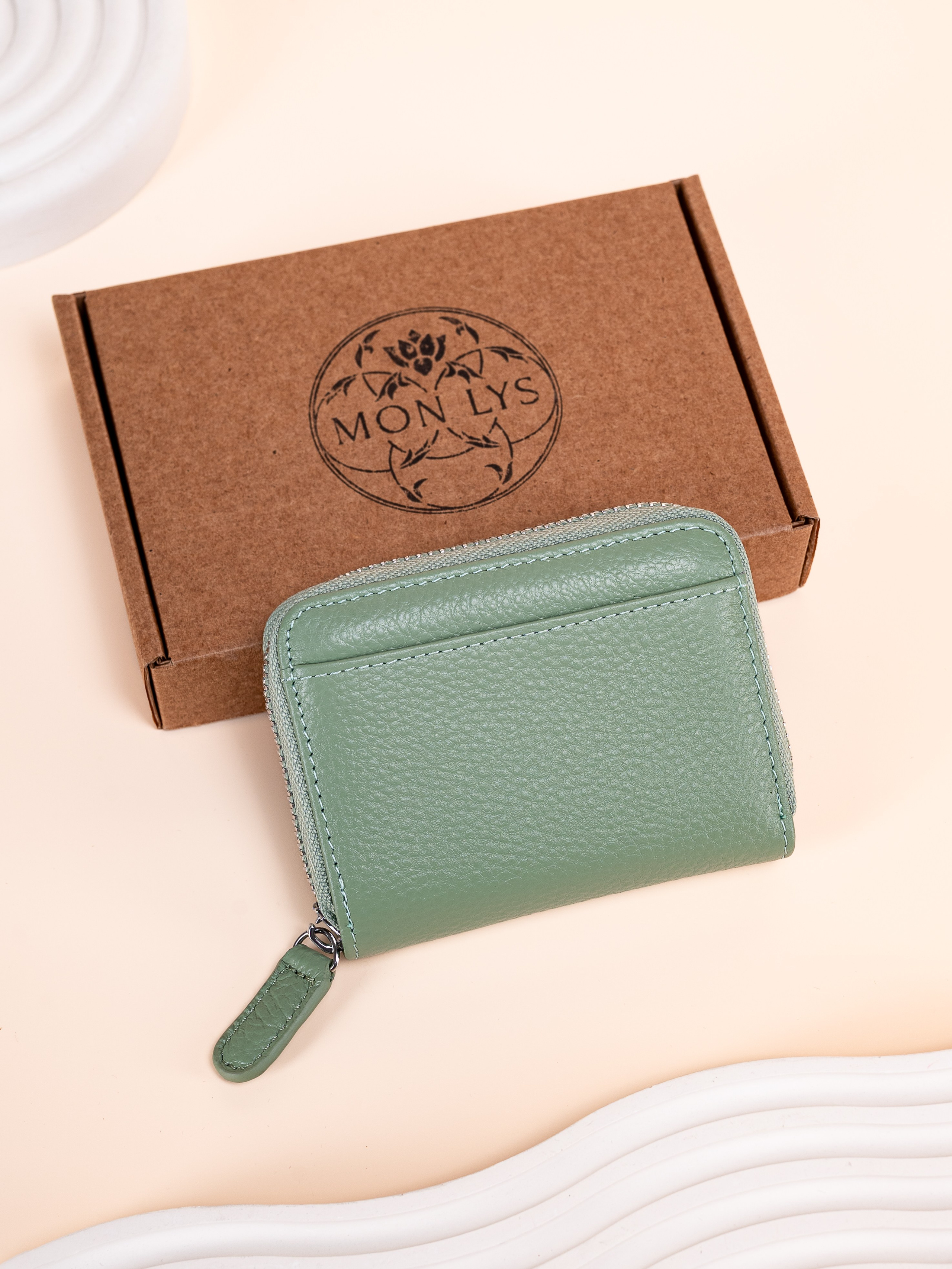 Кошельки/картхолдеры серия 3. Предметный фотограф, фото для маркетплейсов Пятигорск, КМВ