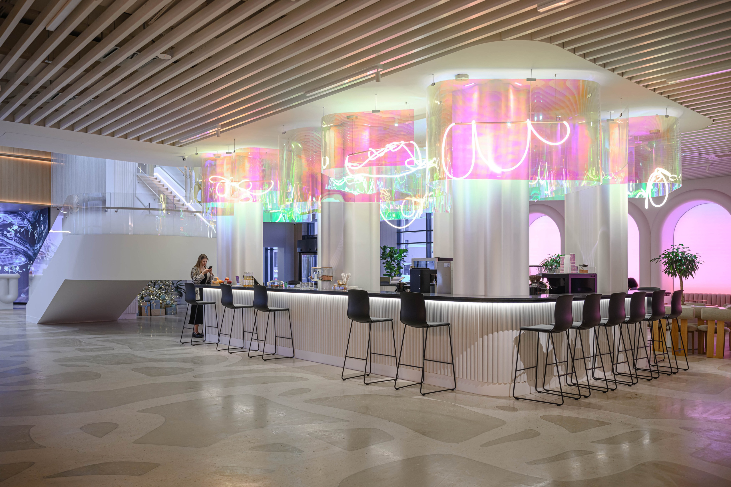 Фотосъемка мебели кофейни в холле аппартаментов Well. Интерьерный и репортажный фотограф в Санкт-Петербурге