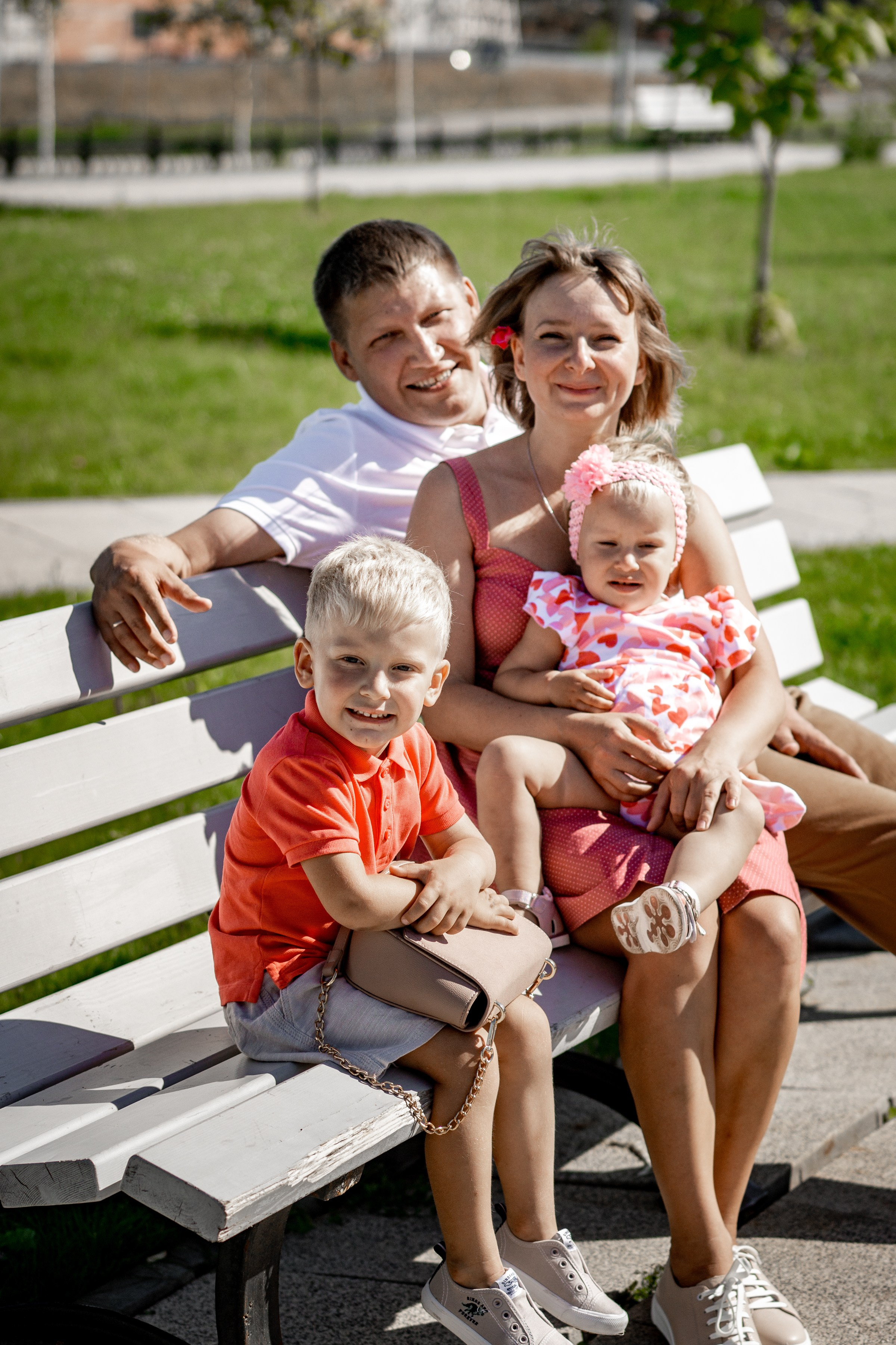 Семейная городская прогулка. Ольга Плаксина фотограф в Саратове