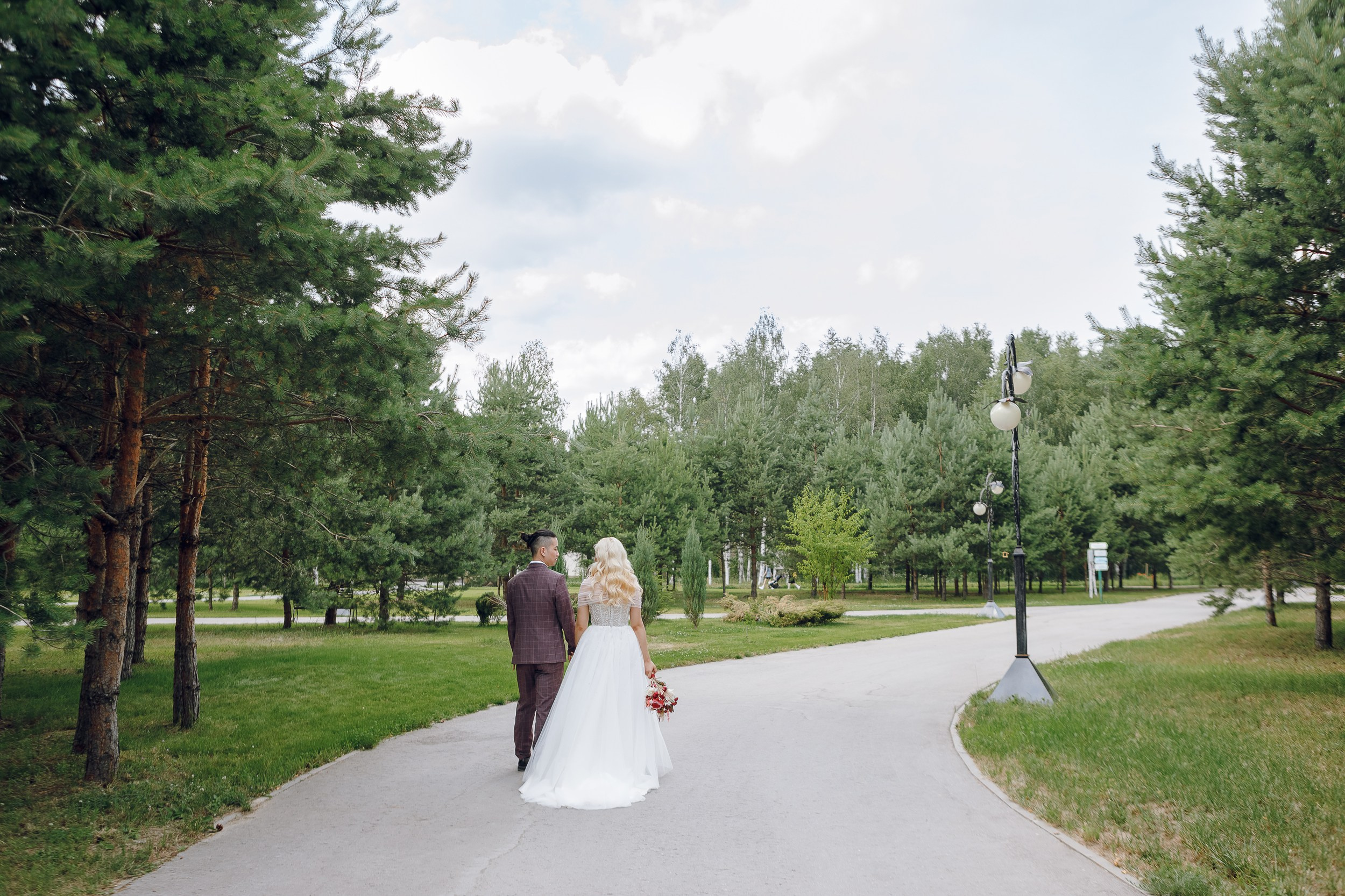 Дай У и Мария. Главная