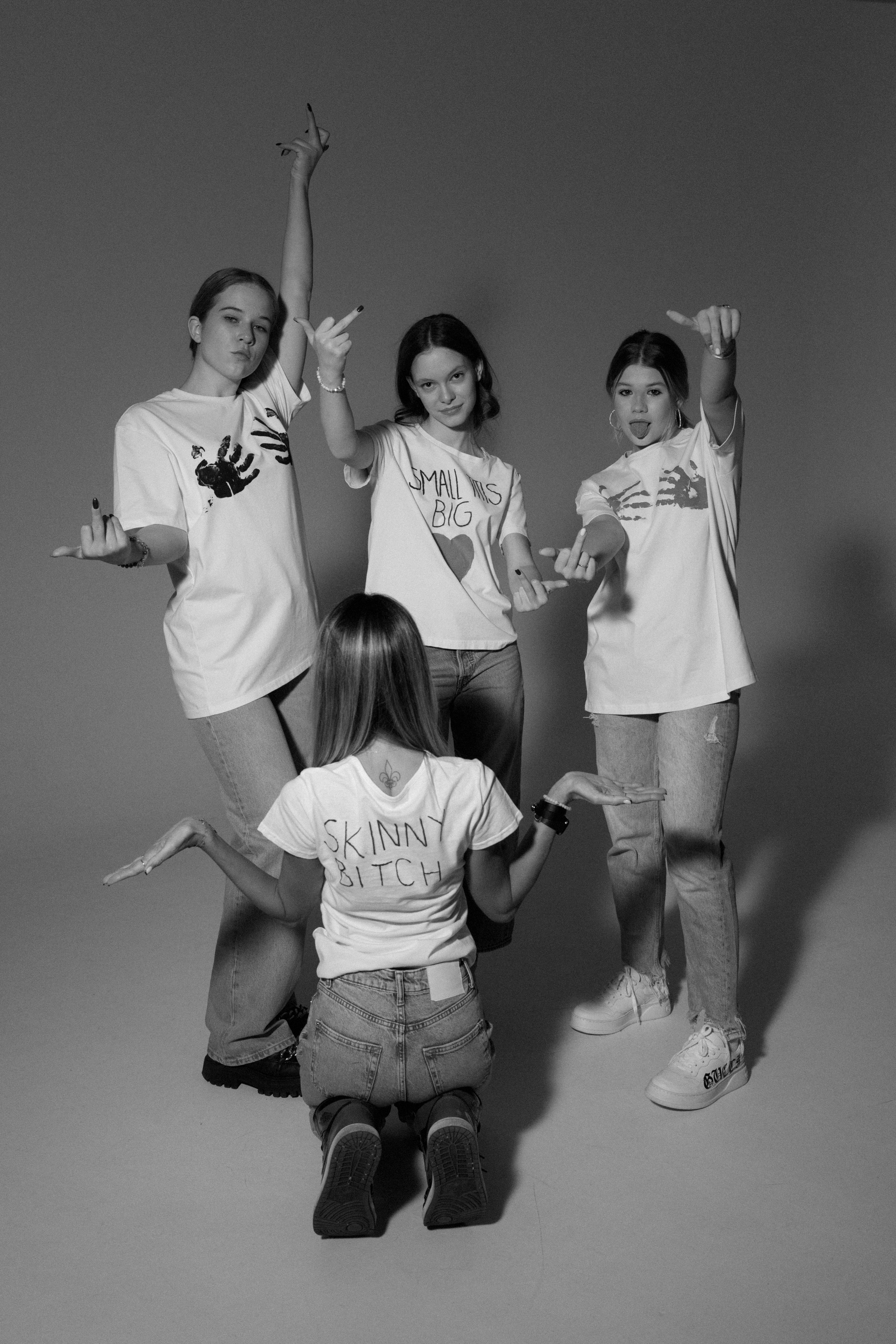 Девочки, студийная чб. Свадебный фотограф Москва Александра Аверкова