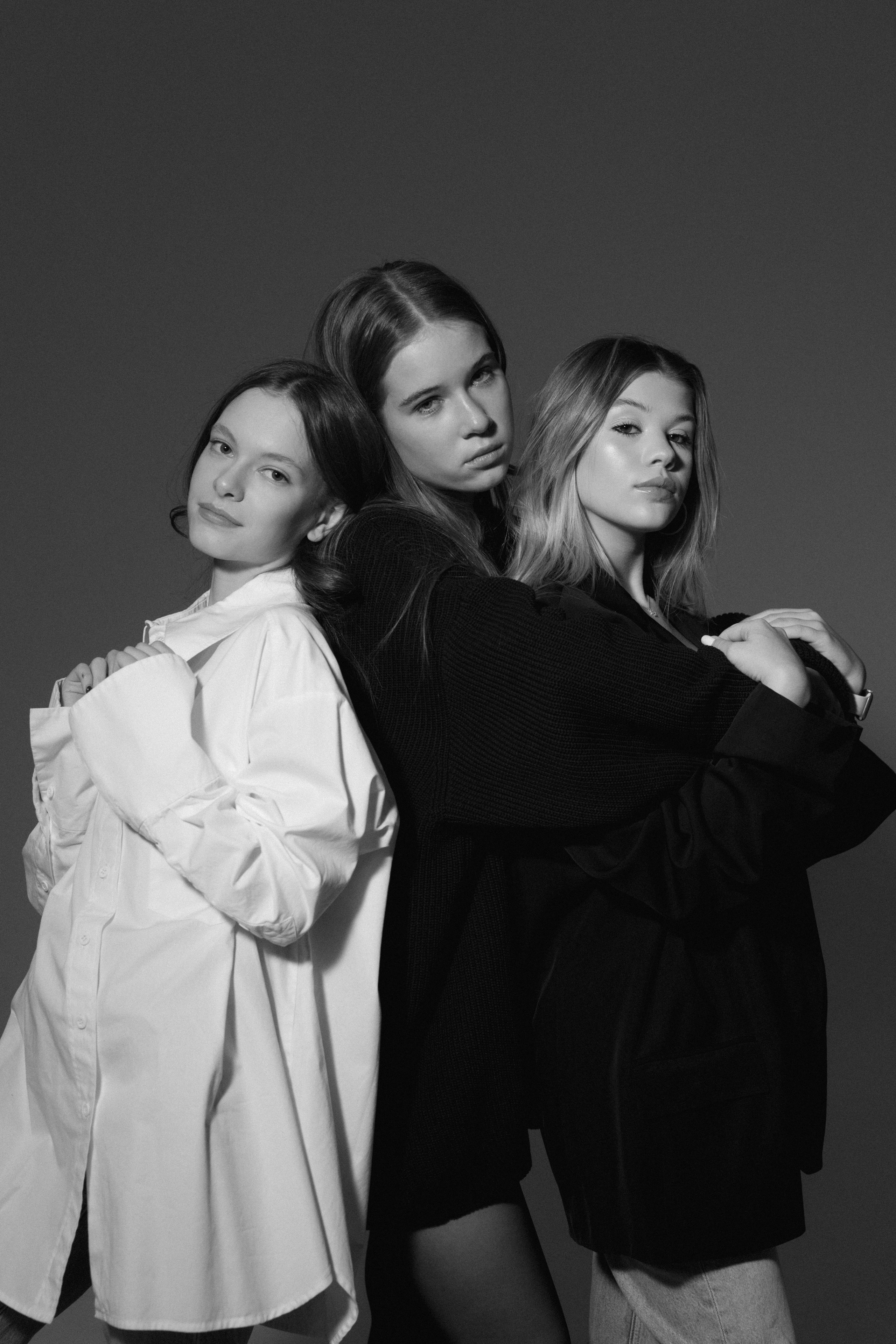 Девочки, студийная чб. Свадебный фотограф Москва Александра Аверкова