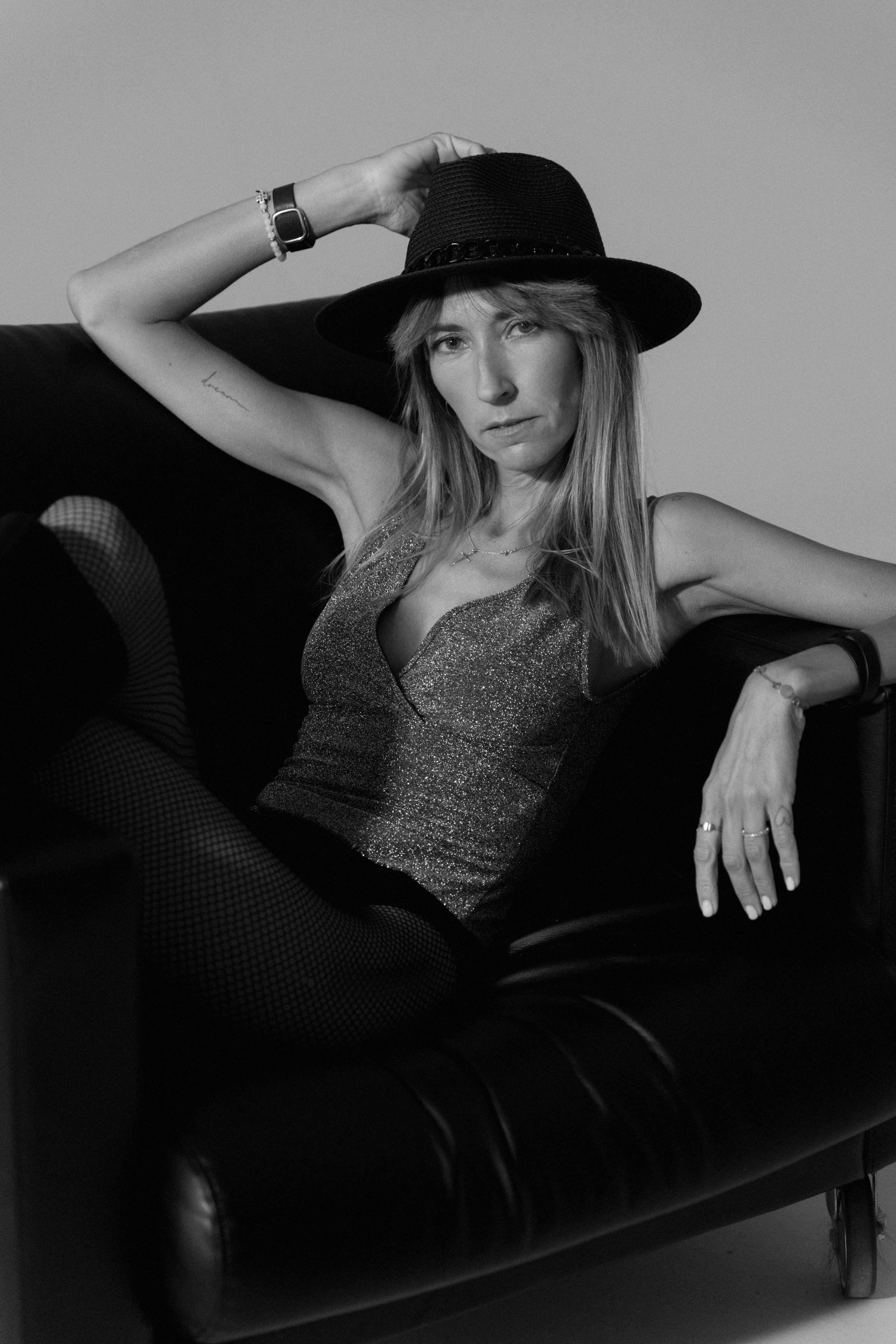 Девочки, студийная чб. Свадебный фотограф Москва Александра Аверкова