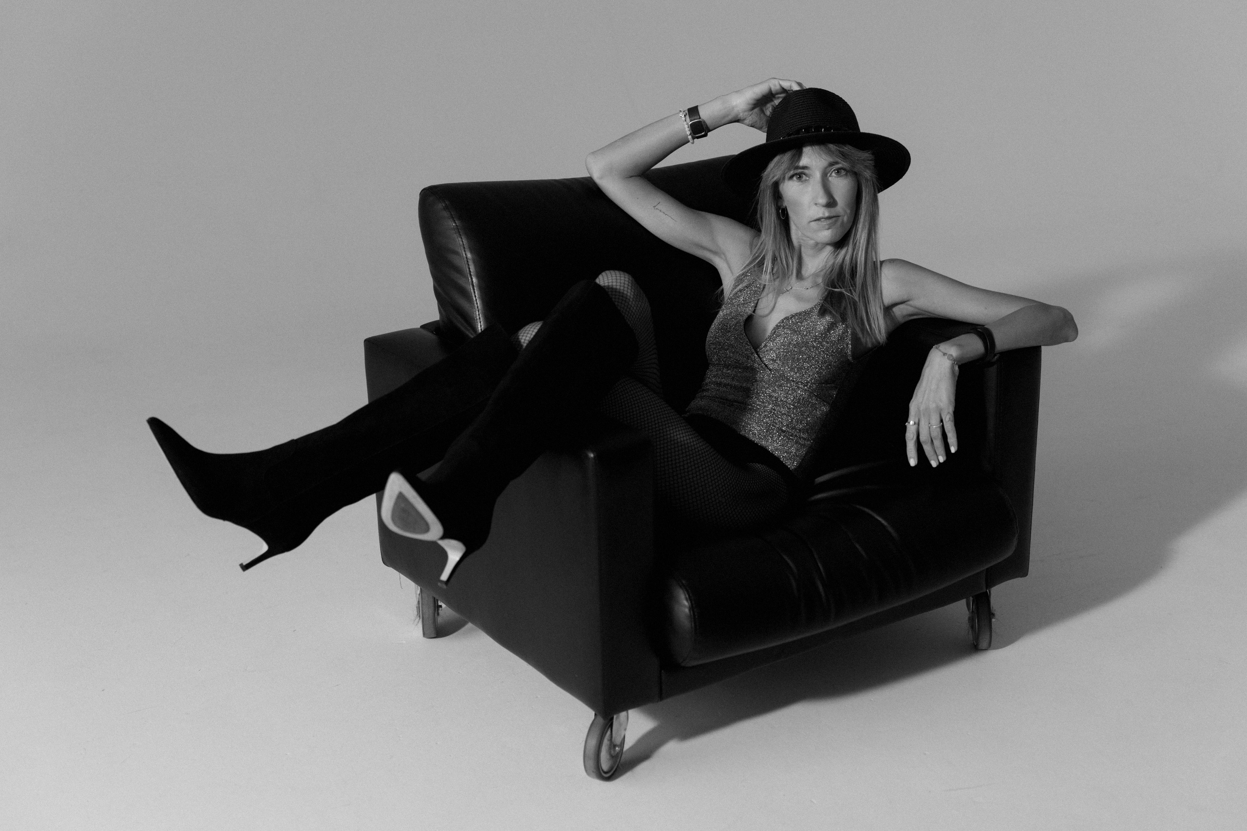 Девочки, студийная чб. Свадебный фотограф Москва Александра Аверкова