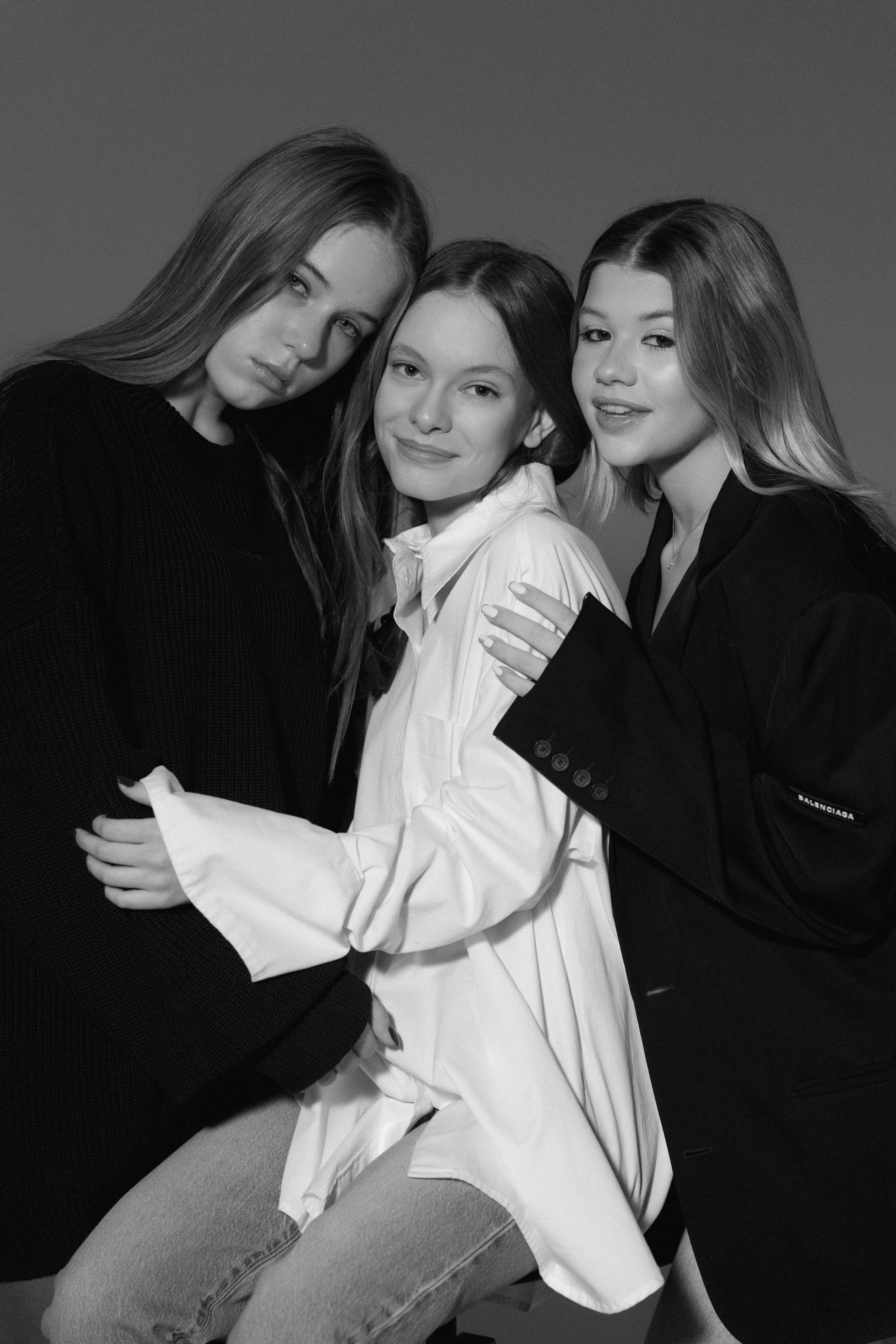 Девочки, студийная чб. Свадебный фотограф Москва Александра Аверкова