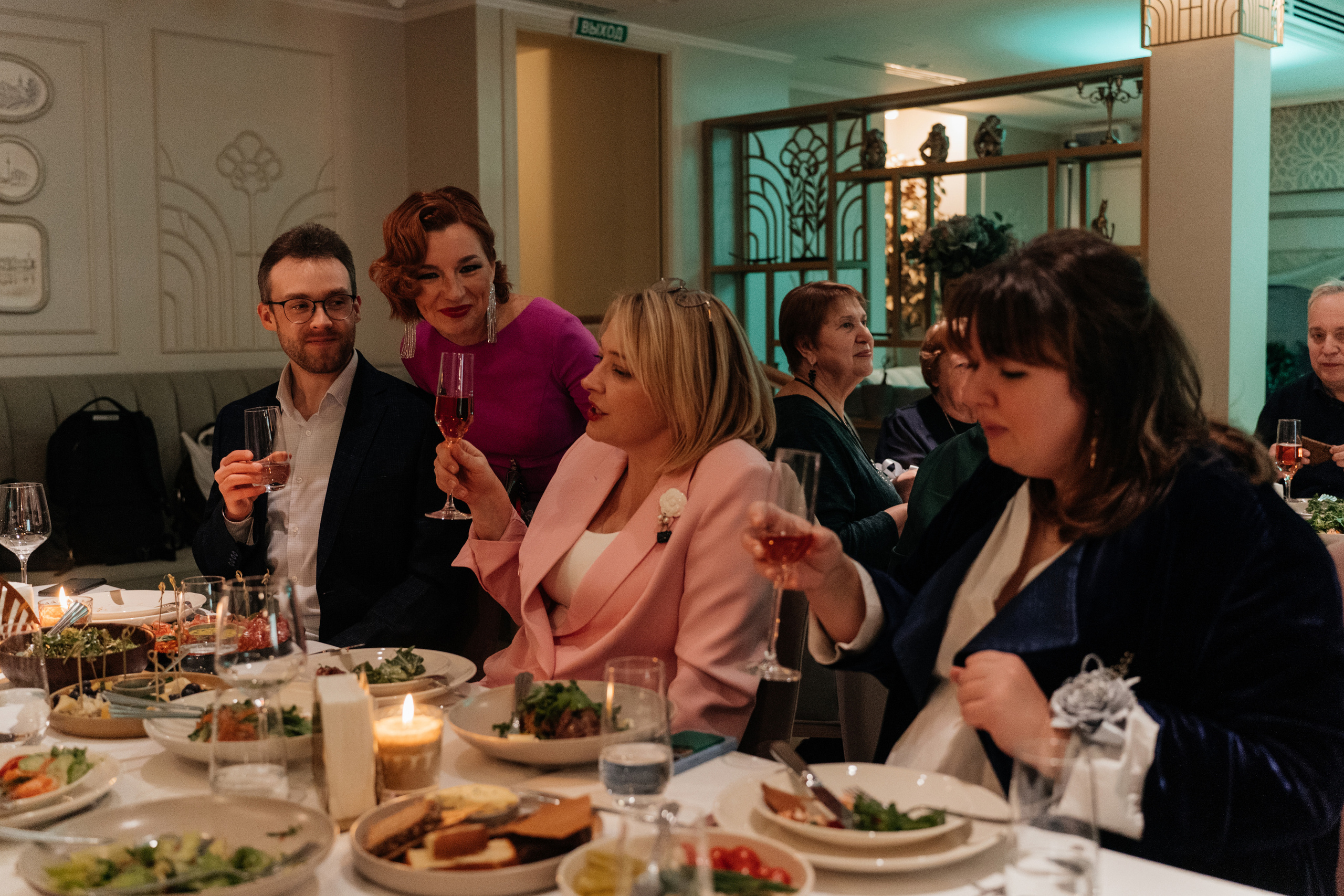 В кругу родных. Свадебный фотограф Москва Александра Аверкова