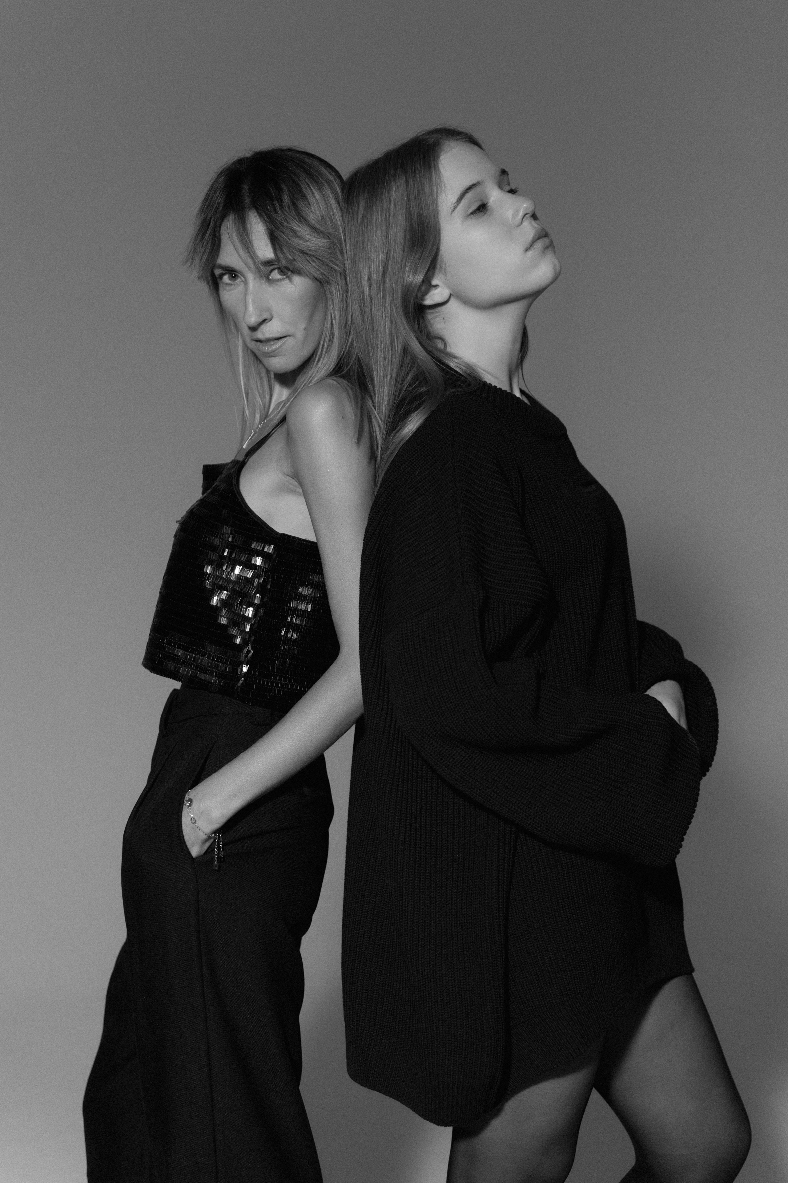 Девочки, студийная чб. Свадебный фотограф Москва Александра Аверкова