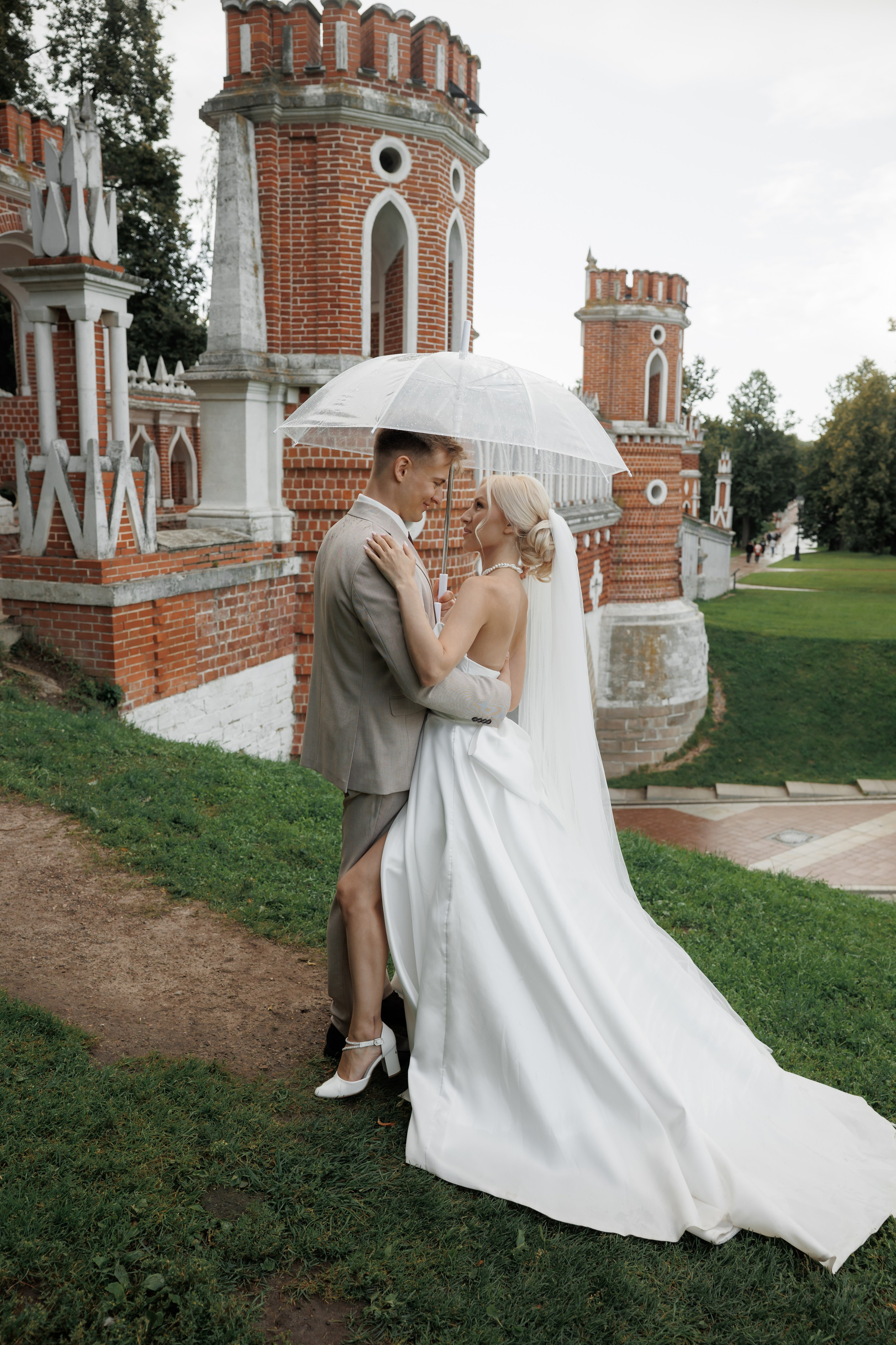 Отель «Милан», Шипиловский ЗАГС, прогулка в парке Царицыно. Свадебный и репортажный фотограф (Москва, Королев и другие)