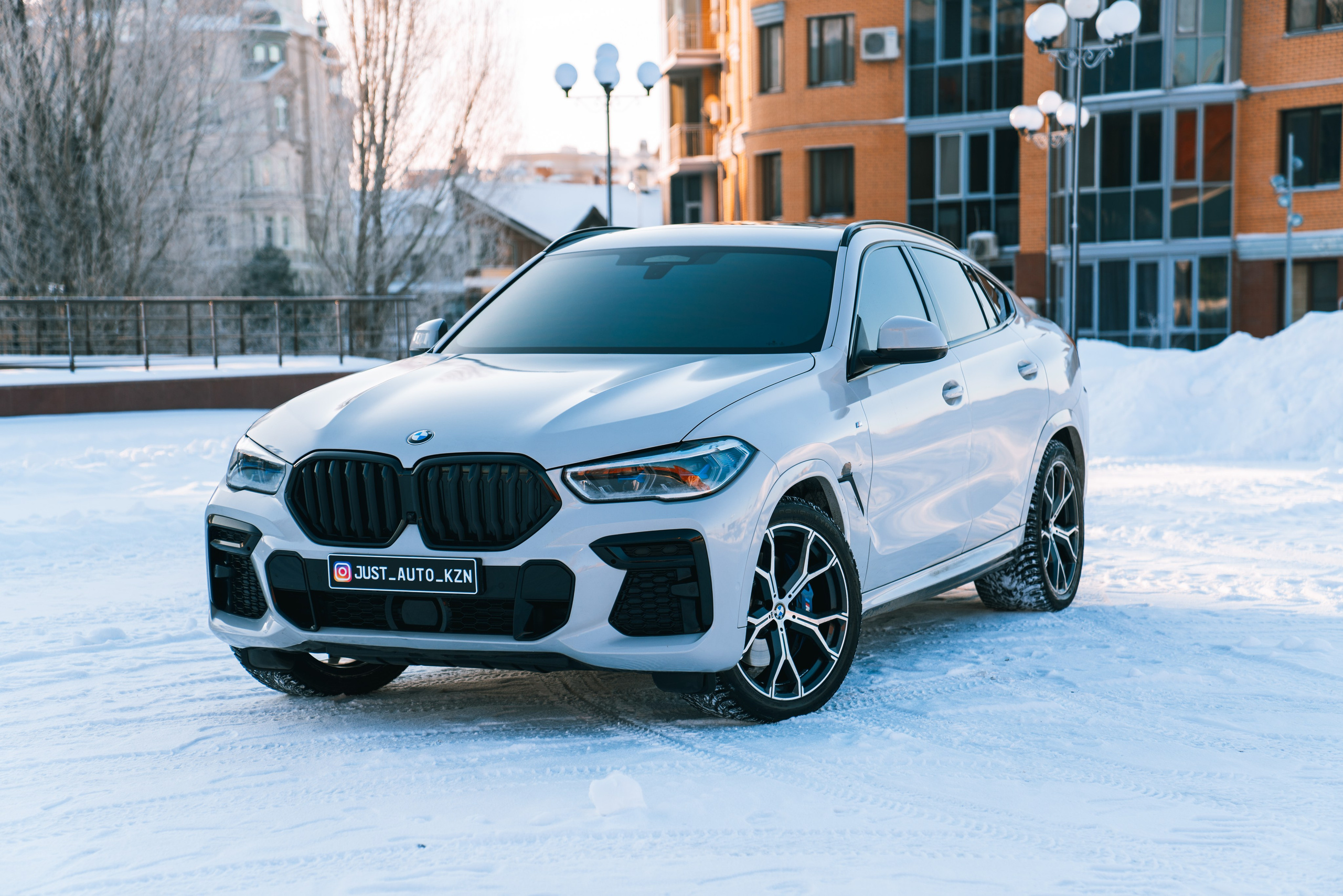 BMW X6 30d X-Drive. Идеальные портреты для соцсетей — Фотограф Ленар