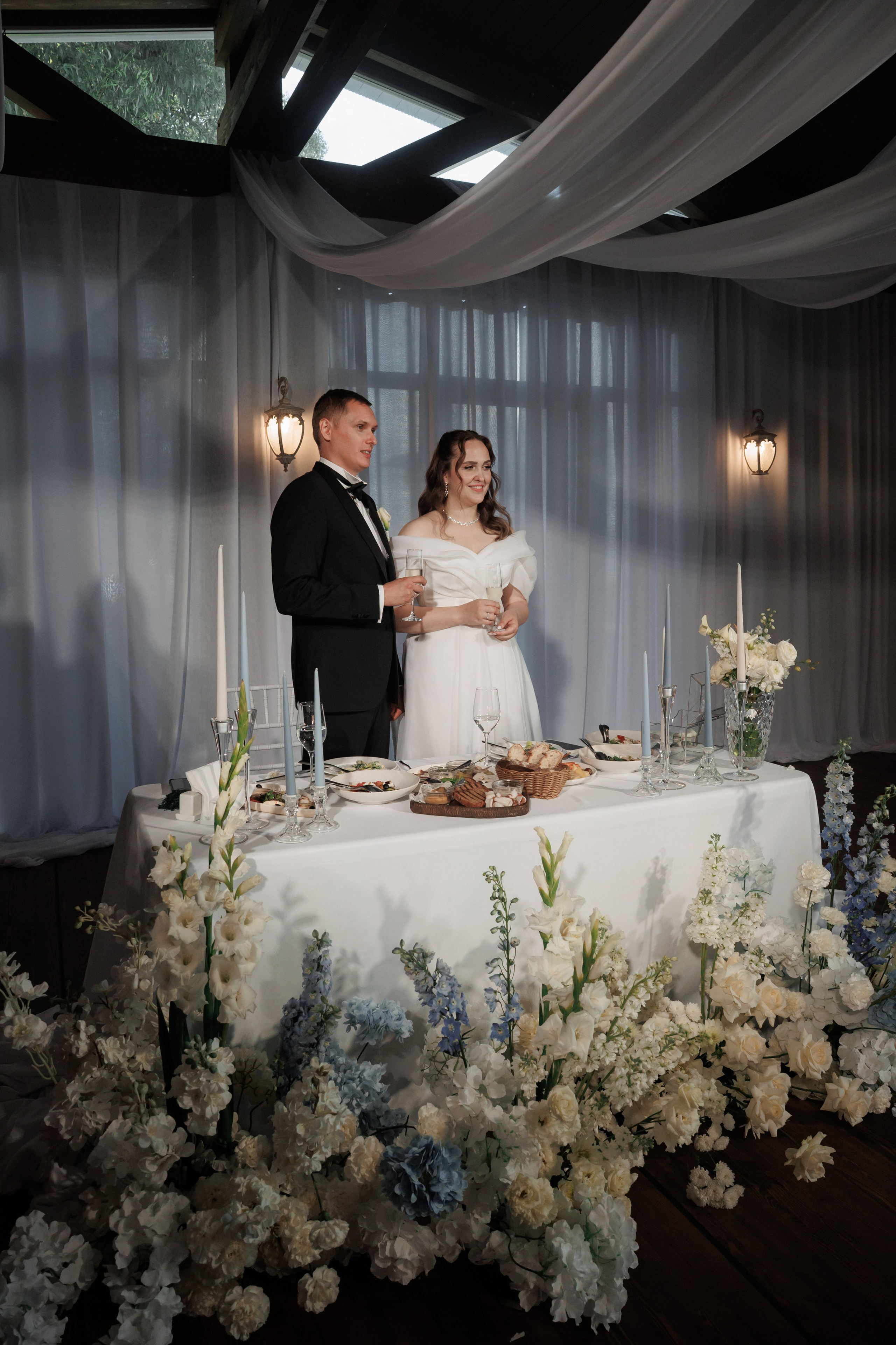 Свадебная фотосессия в отеле Сенешаль. Свадебный и репортажный фотограф (Москва, Королев и другие)