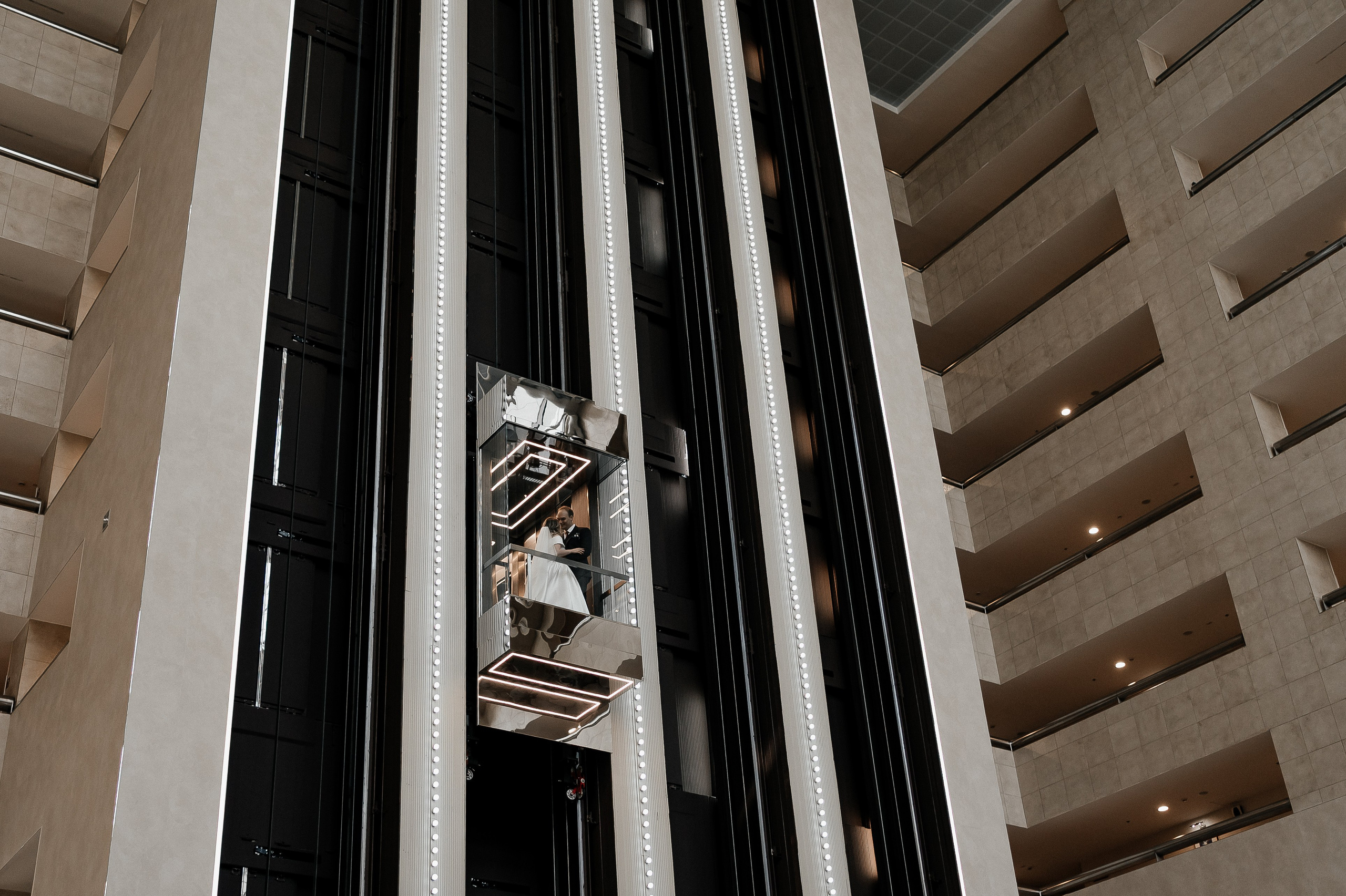 Свадебная фотосессия в отеле Москвы