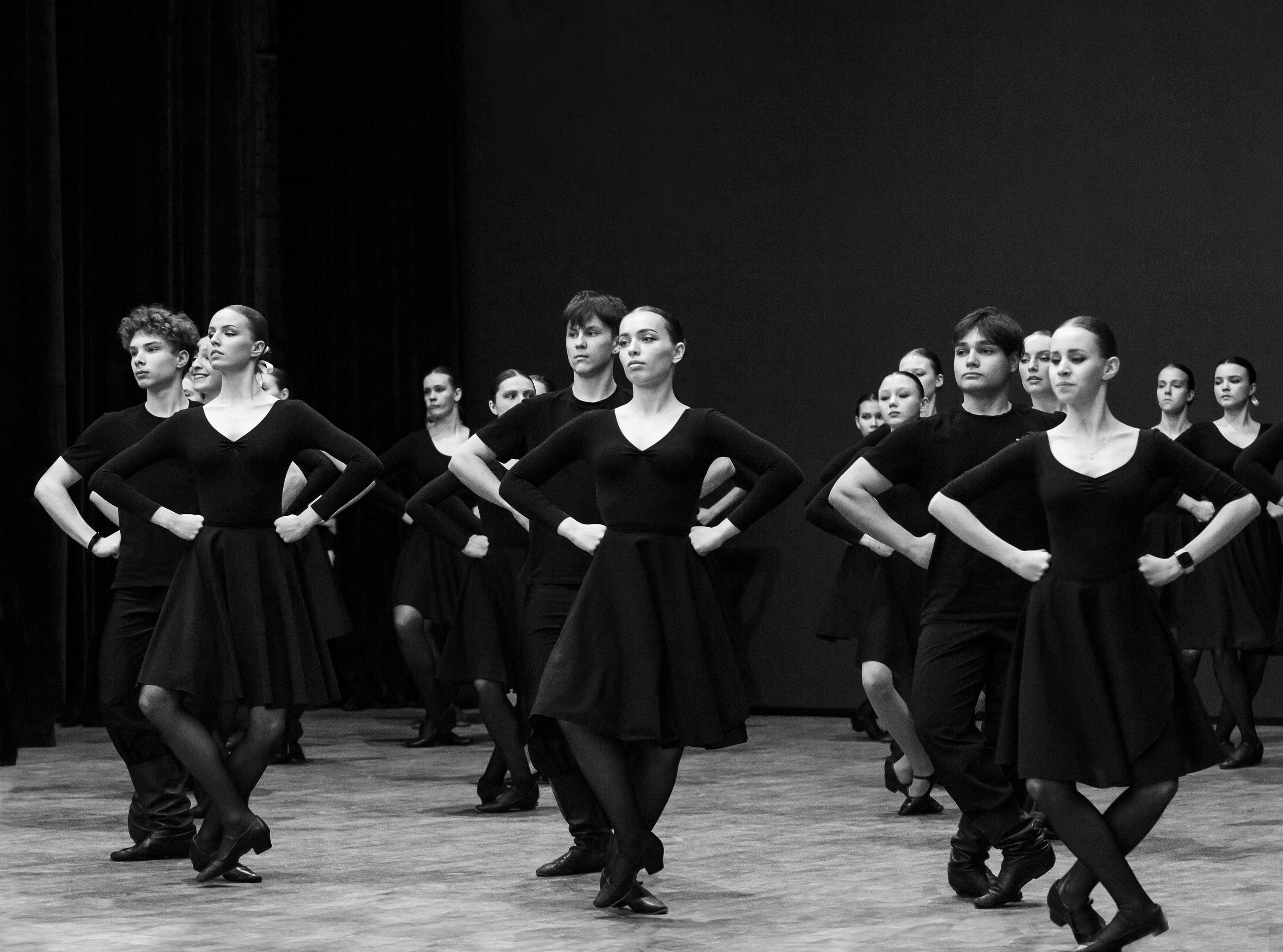 Репетиция танцевального коллектива. Дворец творчества детей и молодежи «Восточный». Репортажный фотограф в Москве