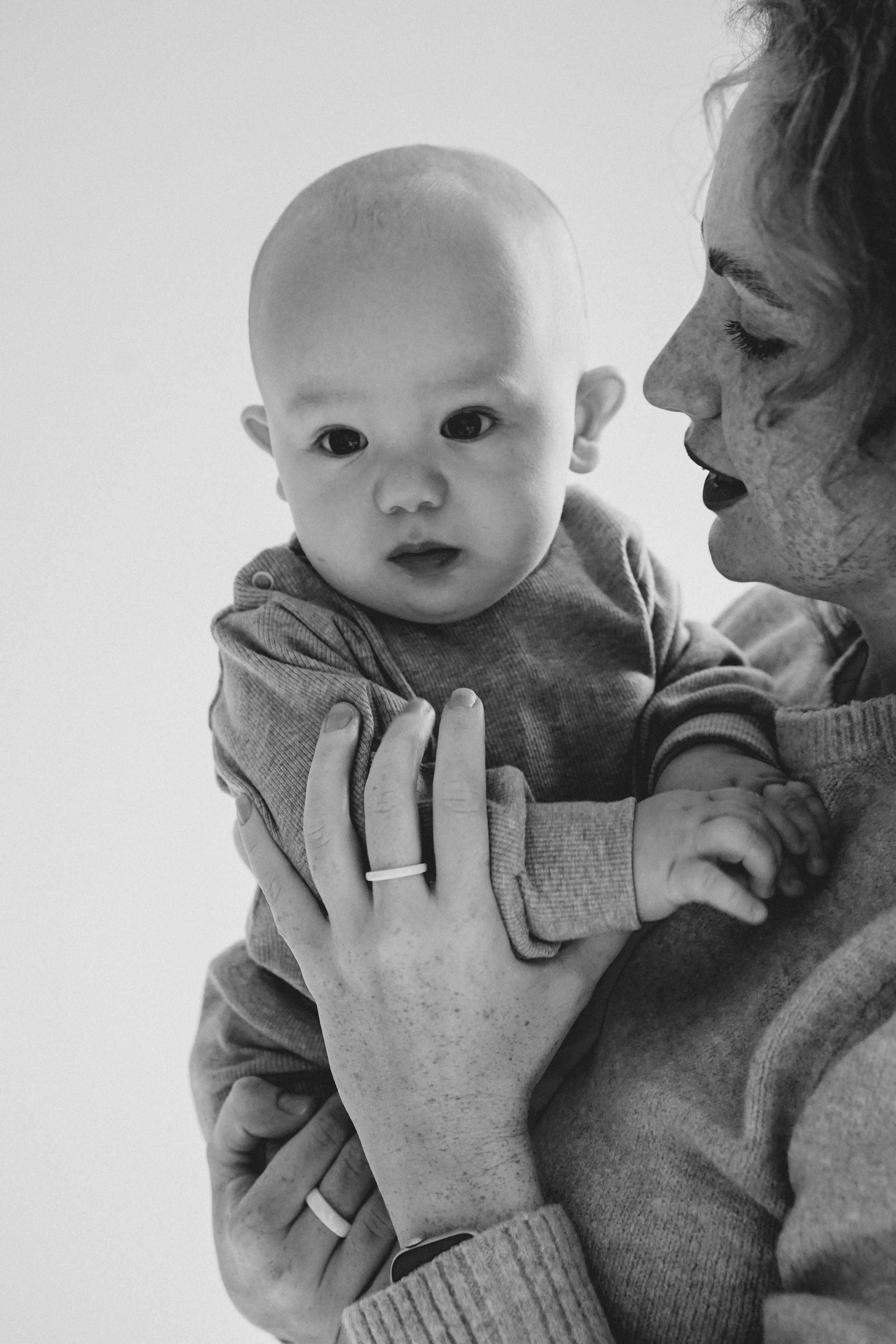 Семейная фотосессия в студии. Семейный и женский фотограф в Краснодаре Анастасия Приймак