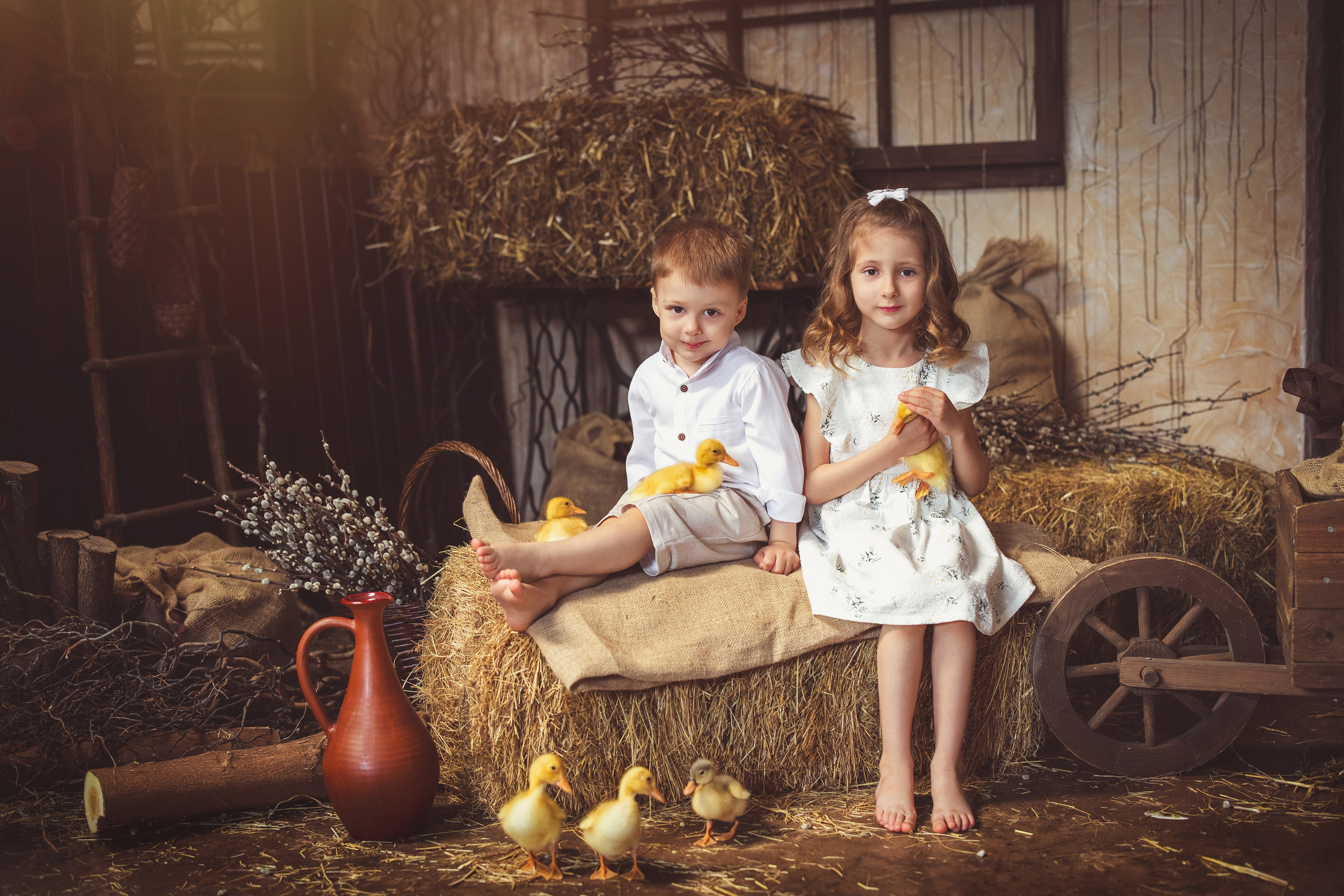 Пасхальный фотопроект с козочкой и утятами, в фотостудии «Эль» 2024 г. Семейный и детский фотограф в Краснодаре Анна Трашкова
