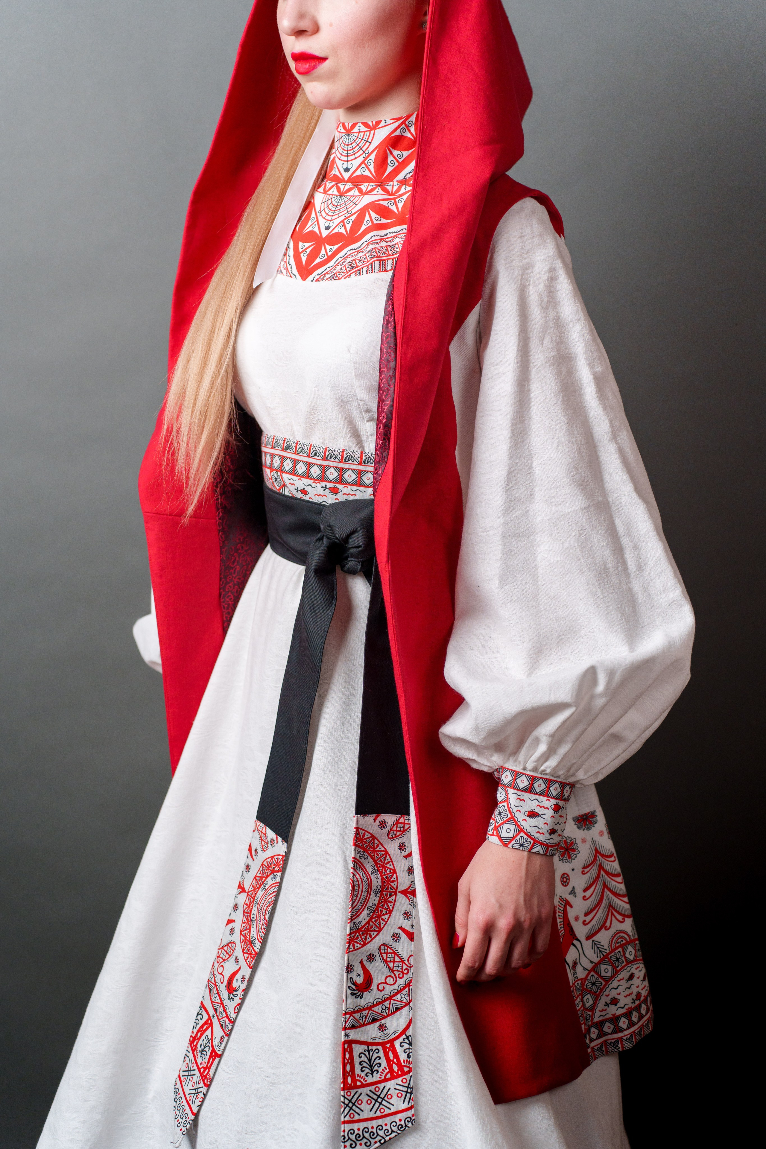 Коллекция одежды Елены Мошкиной «Мезень». Фотограф в Санкт-Петербурге Ибрагимова Алина