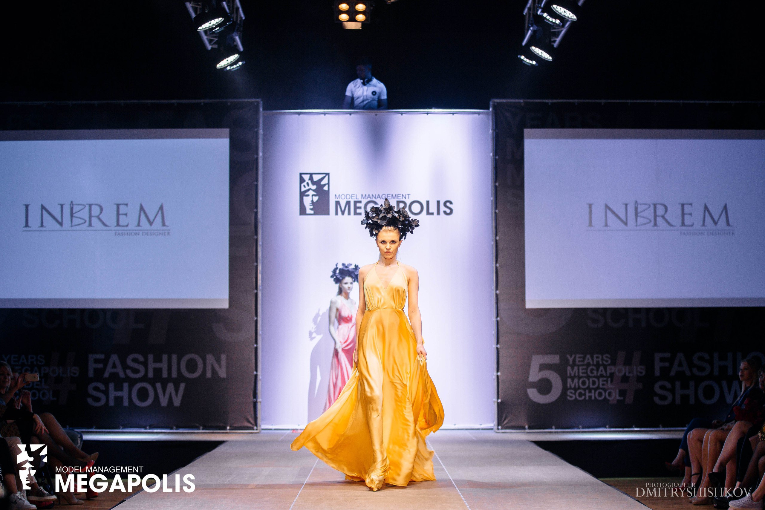 Показ 2017 год. Модельер Евгений Бременев