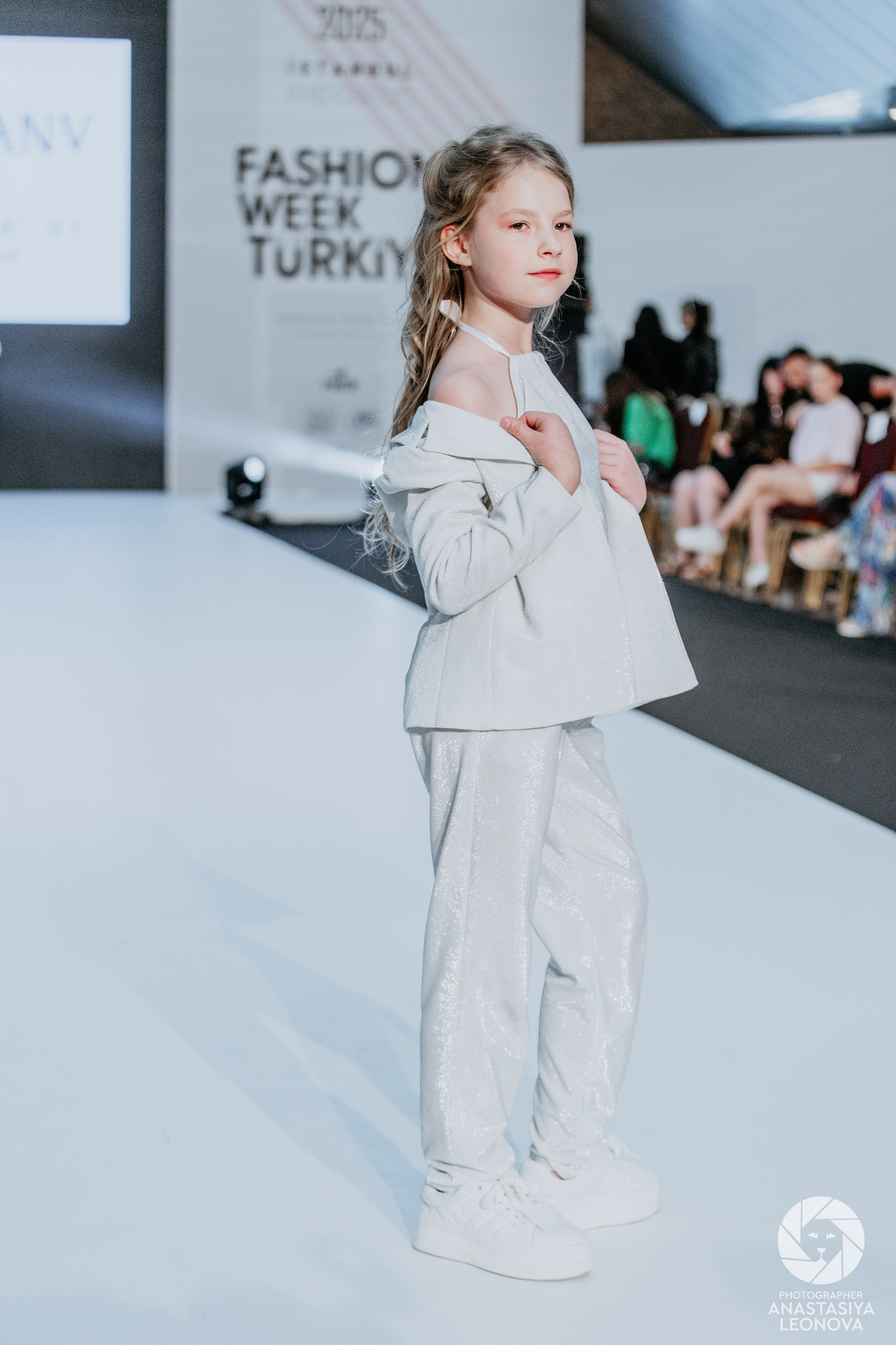 Fashion Week Türkiye [spring, 2025]. Anastasia Leonowa
