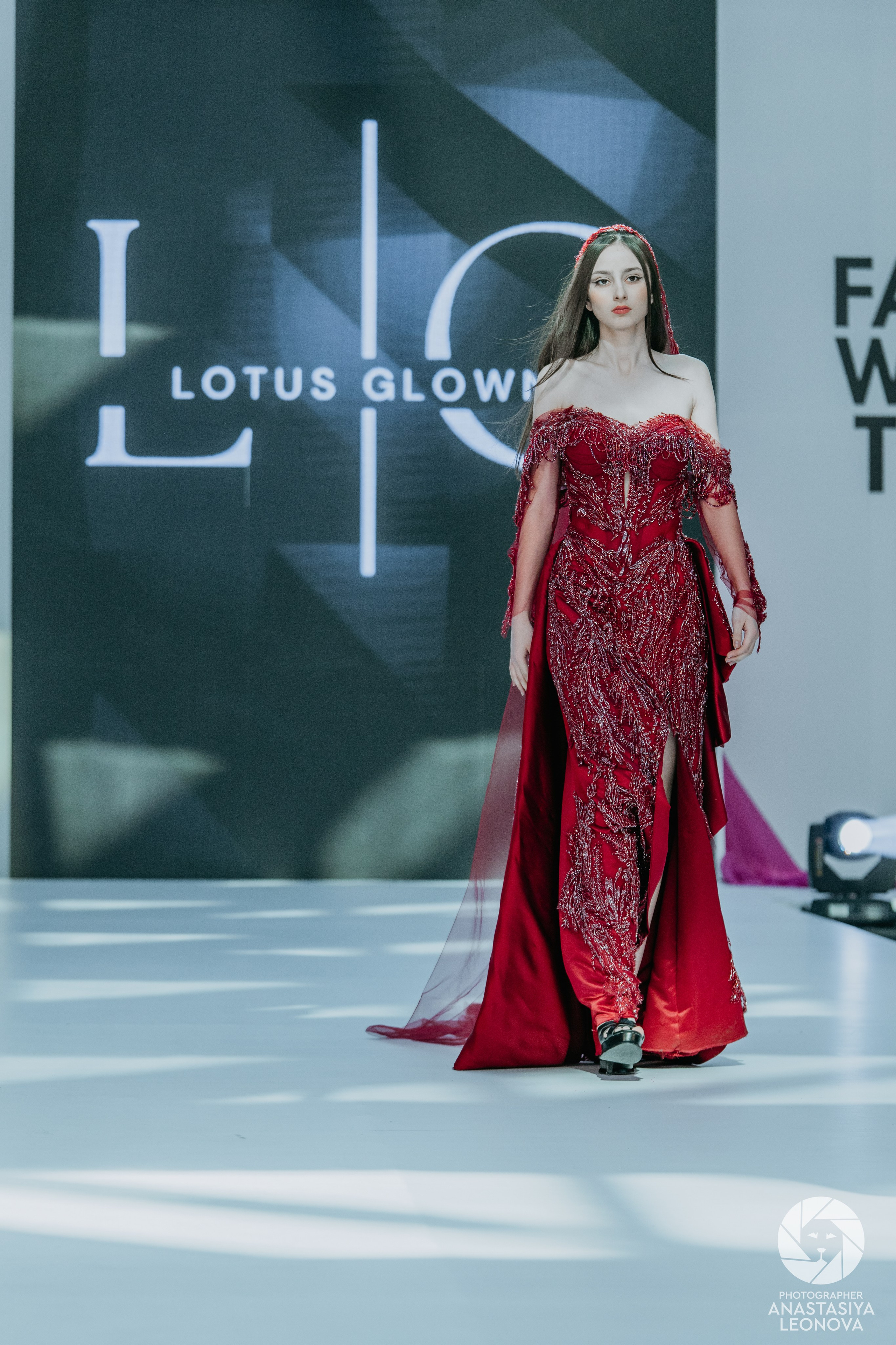 Fashion Week Türkiye [spring, 2025]. Anastasia Leonowa