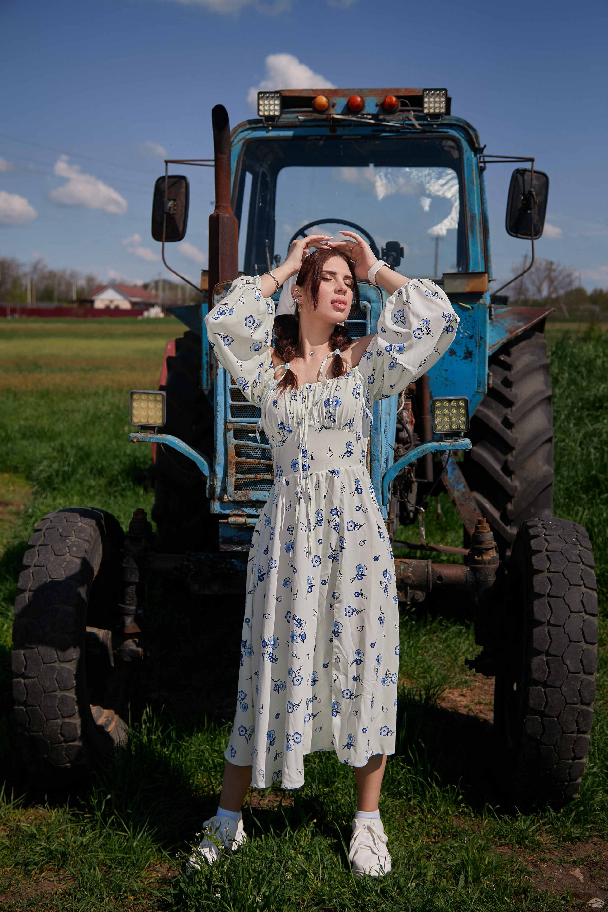 «Трактор». Свадебный и креативный фотограф в ЮФО и МСК