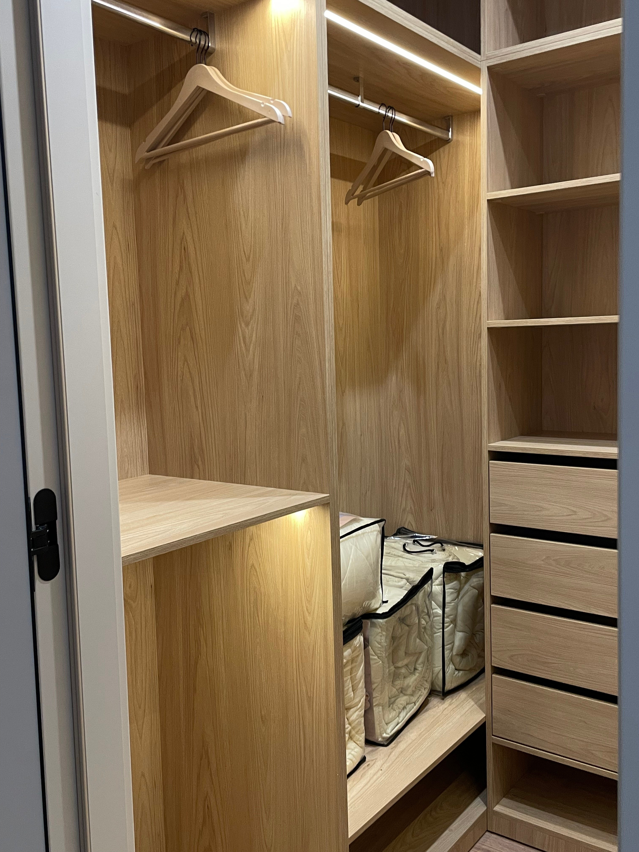 ЖК Нагорный. Дизайнер Алексей Масеевский. Мебель на заказ