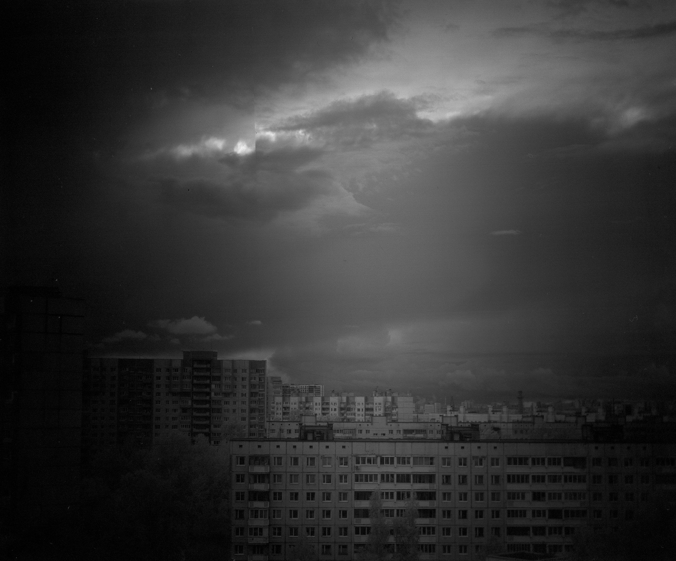 Созерцание хроно-дрейфа облаков № 0002. Roman Hodirev is an esoteriologist, multidisciplinary artist, photographer and musician. Saint Petersburg, Riga