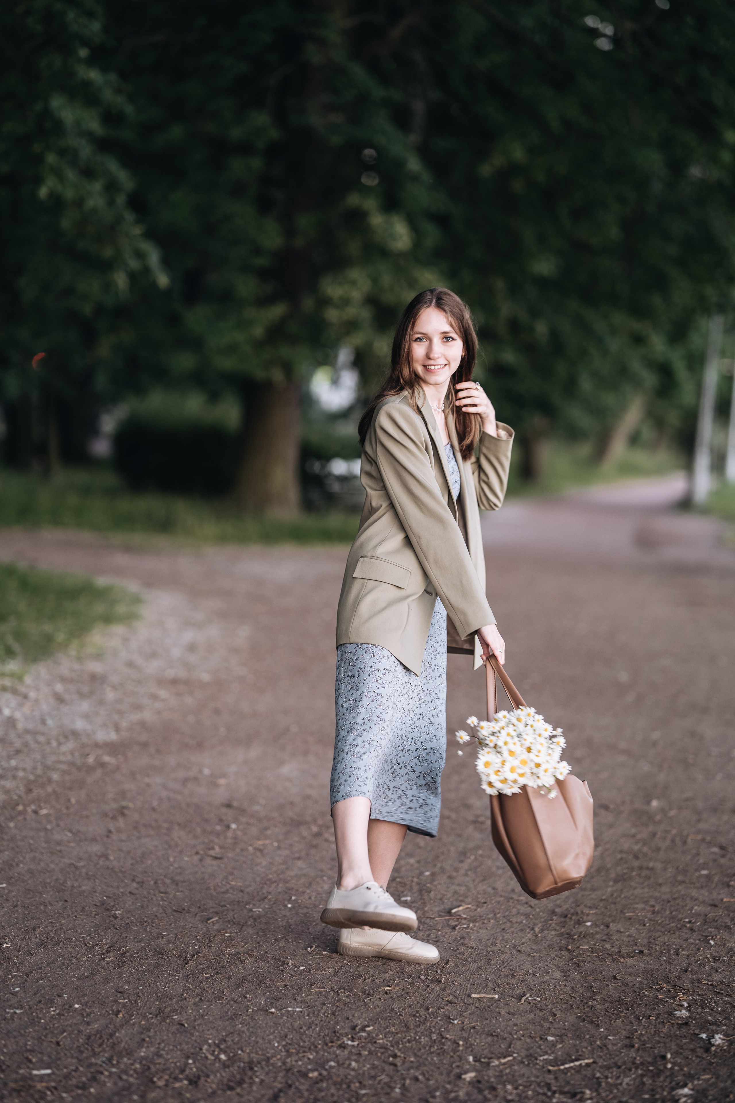 #Белые ночи. Рассвет в Лопухинском саду. Главная