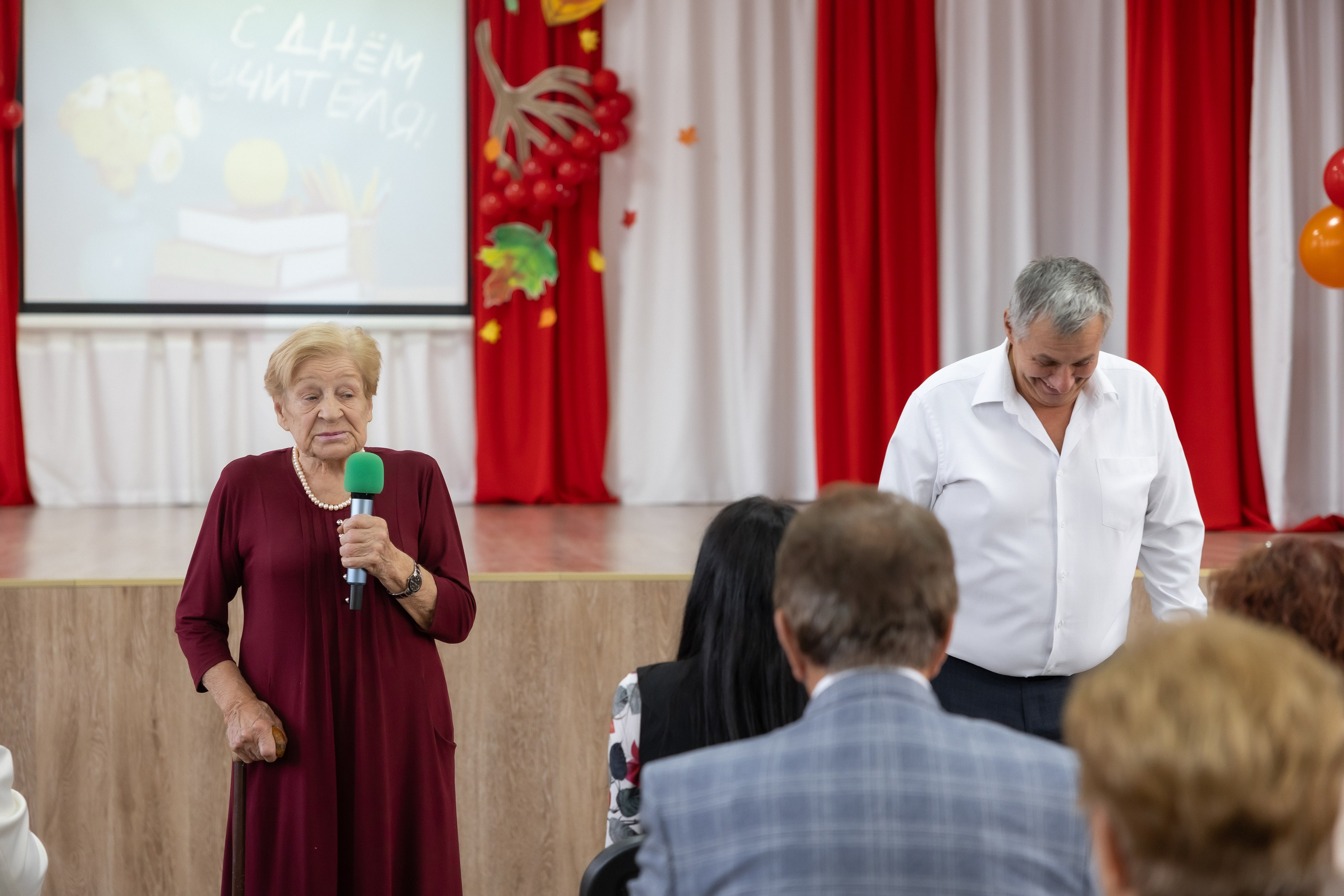 День учителя. Школа 31. Октябрь 2024. Свадебный и Семейный фотограф г. Ижевск Гульназ Солдатова. Гульназ фото