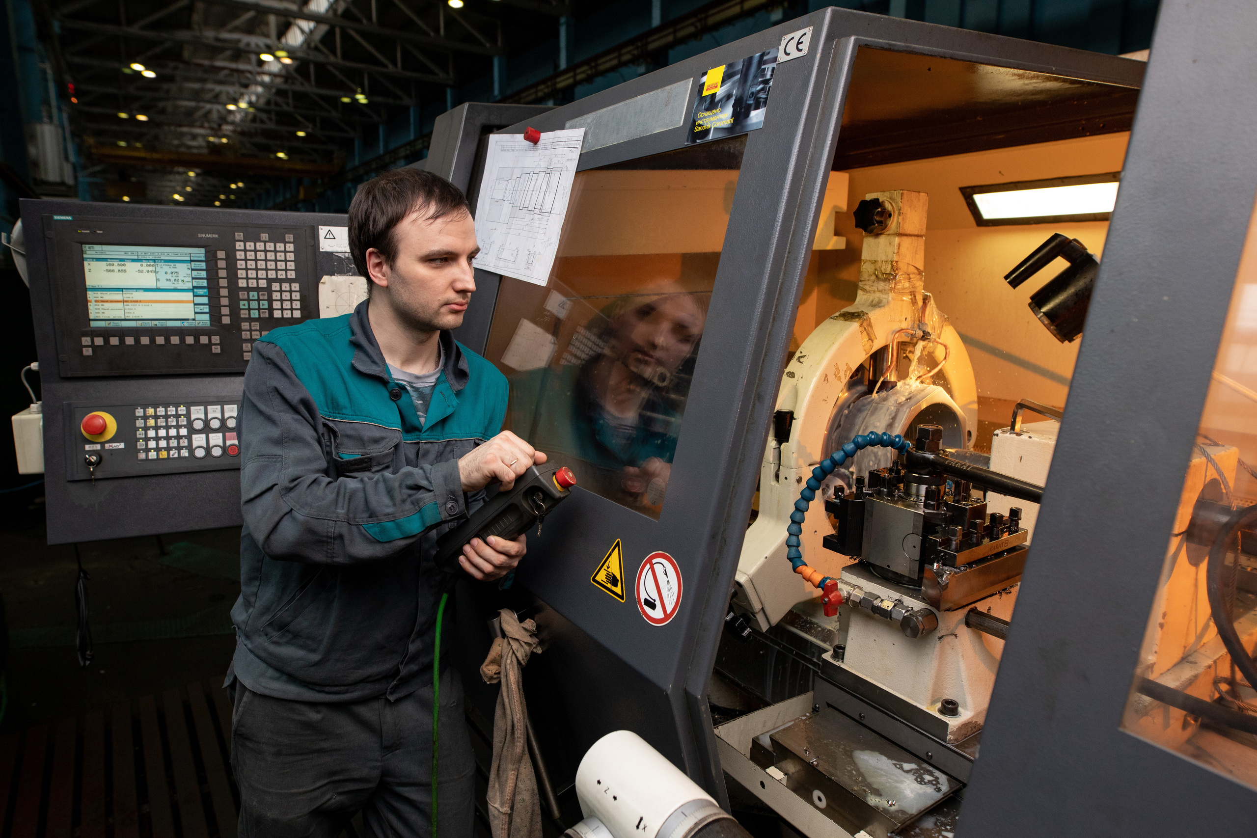 Before/after. Advertising photographer in Dubai — Maxim Mitrofanov