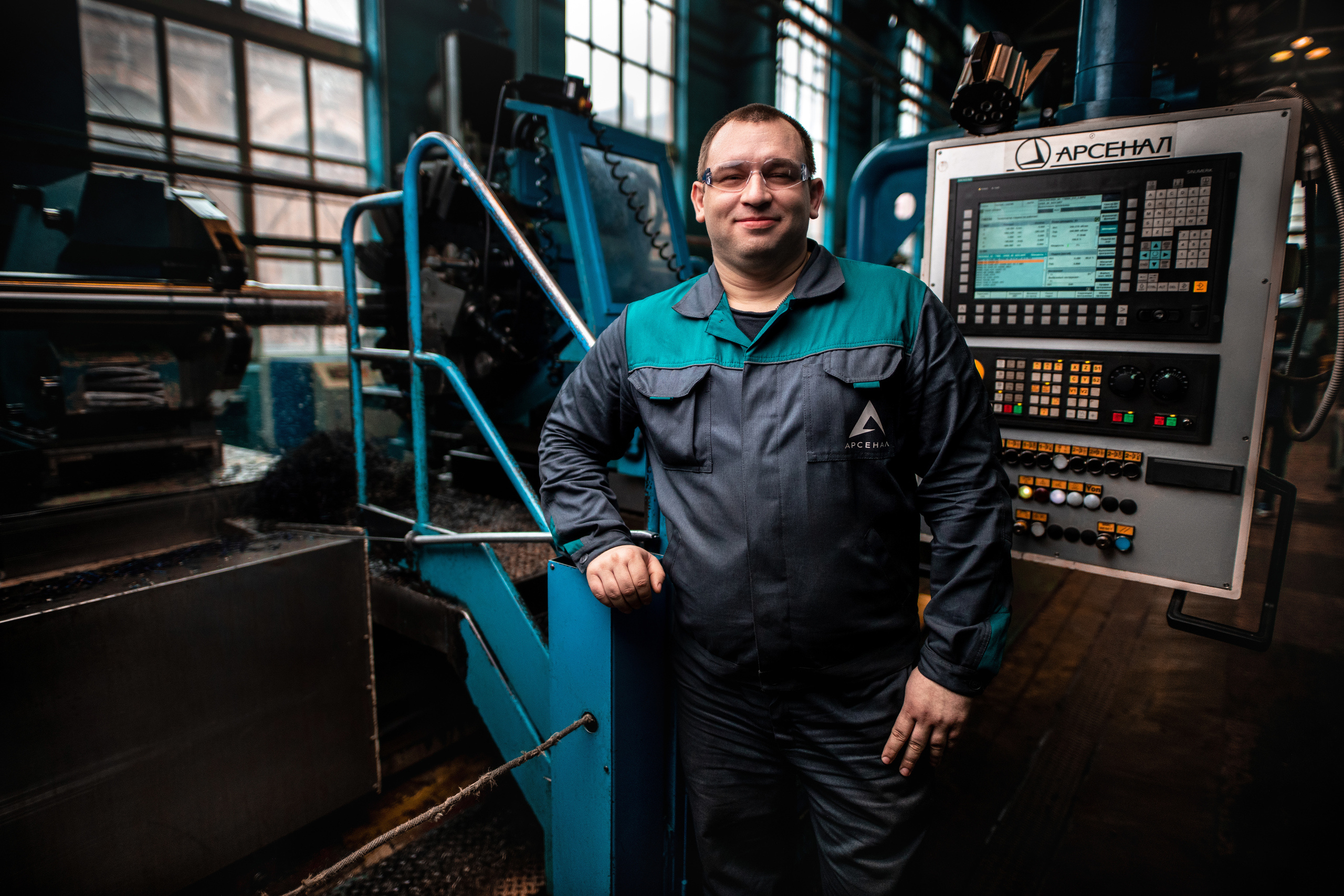 MZ Arsenal (Machine-Building Plant Arsenal). Advertising photographer in Dubai — Maxim Mitrofanov