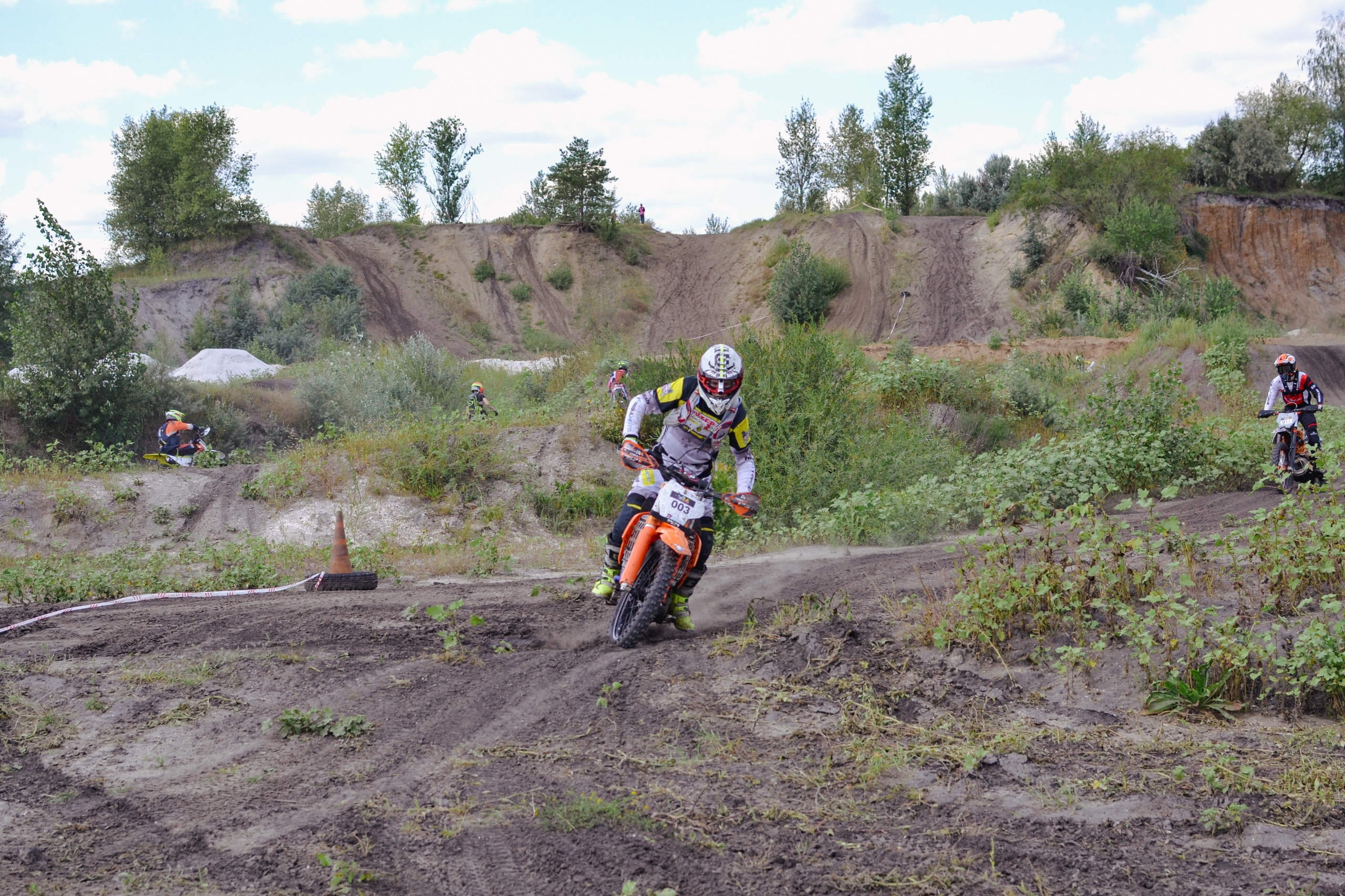 Инструктор Илья Кардашов. Профессиональный прокат эндуро мотоциклов и квадроциклов в г. Белгород